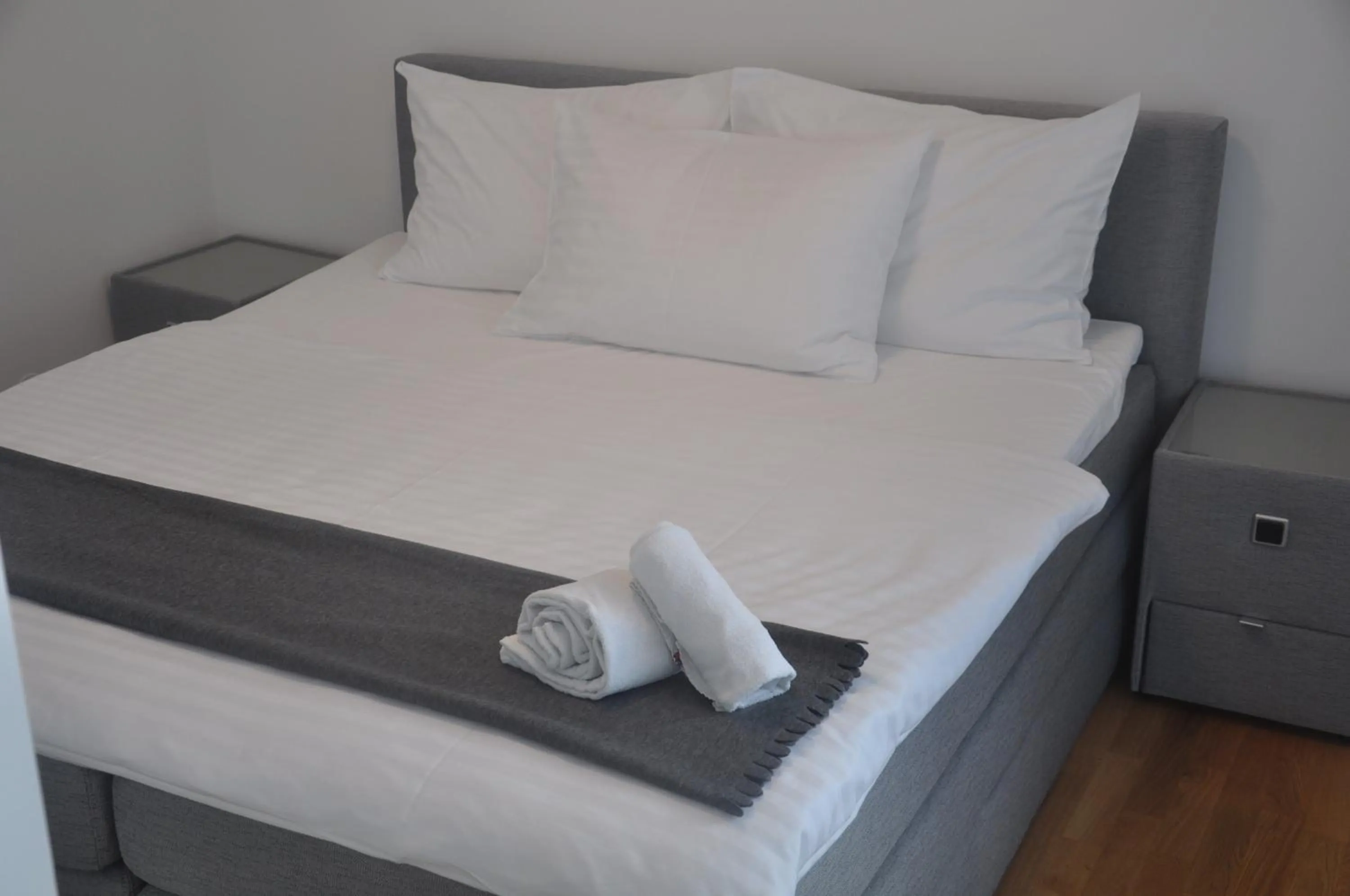 Bed in 4 Beds and More Vienna Apartments - Contactless check-in