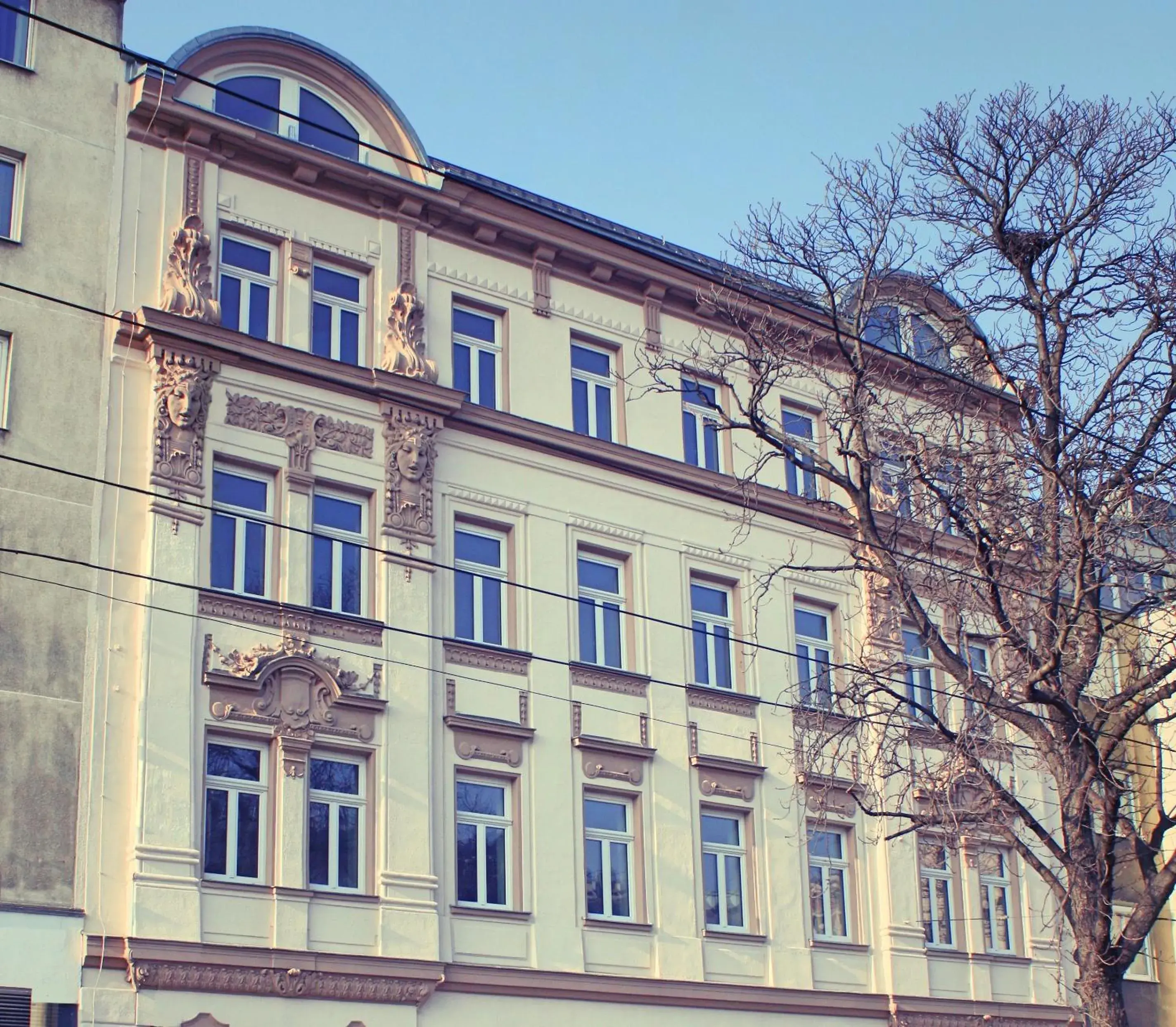 Facade/entrance in 4 Beds and More Vienna Apartments - Contactless check-in Facade/entrance in 4 Beds and More Vienna Apartments - Contactless check-in
