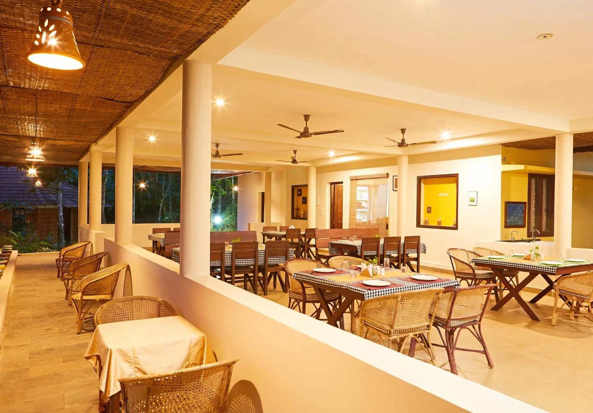 Restaurant/places to eat in Raindrops Resorts Wayanad