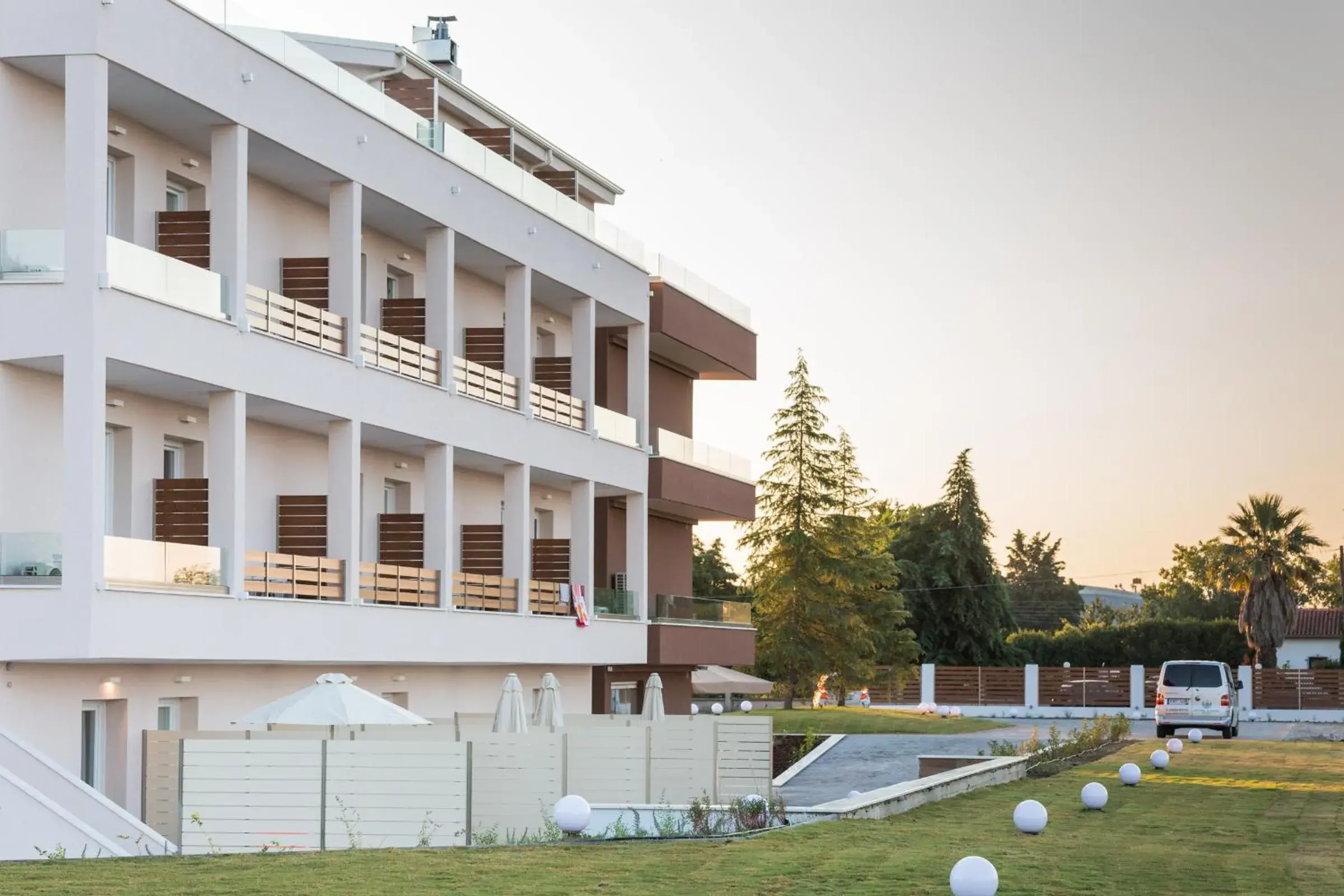 Property building in Mythic Summer Hotel Property building in Mythic Summer Hotel