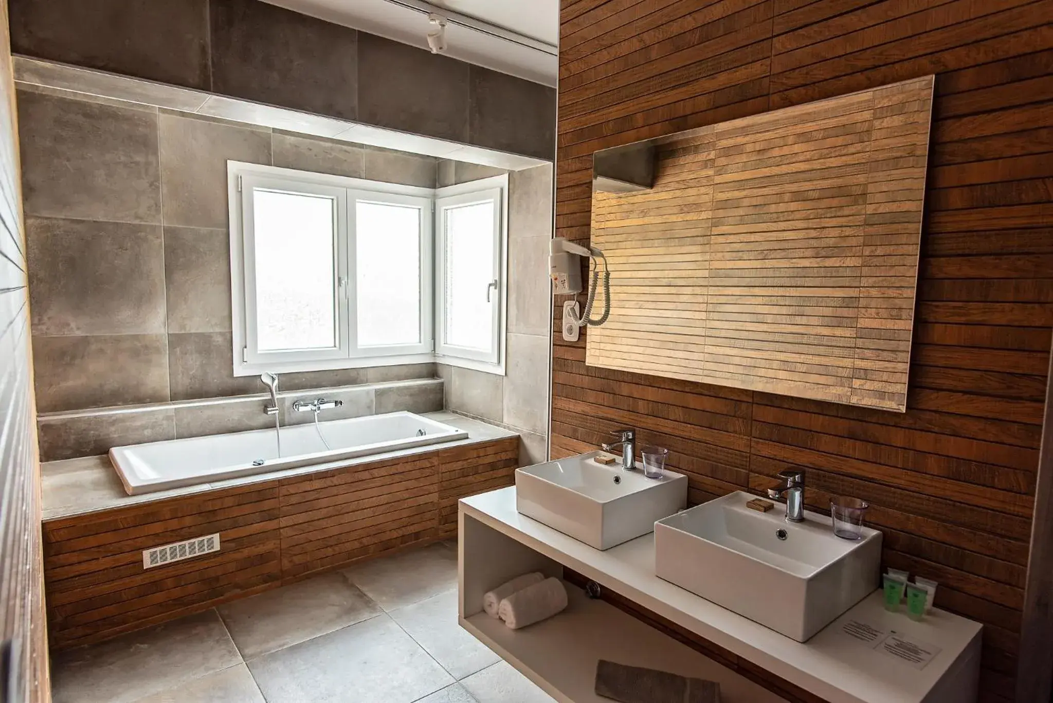 Bathroom in Mythic Summer Hotel Bathroom in Mythic Summer Hotel