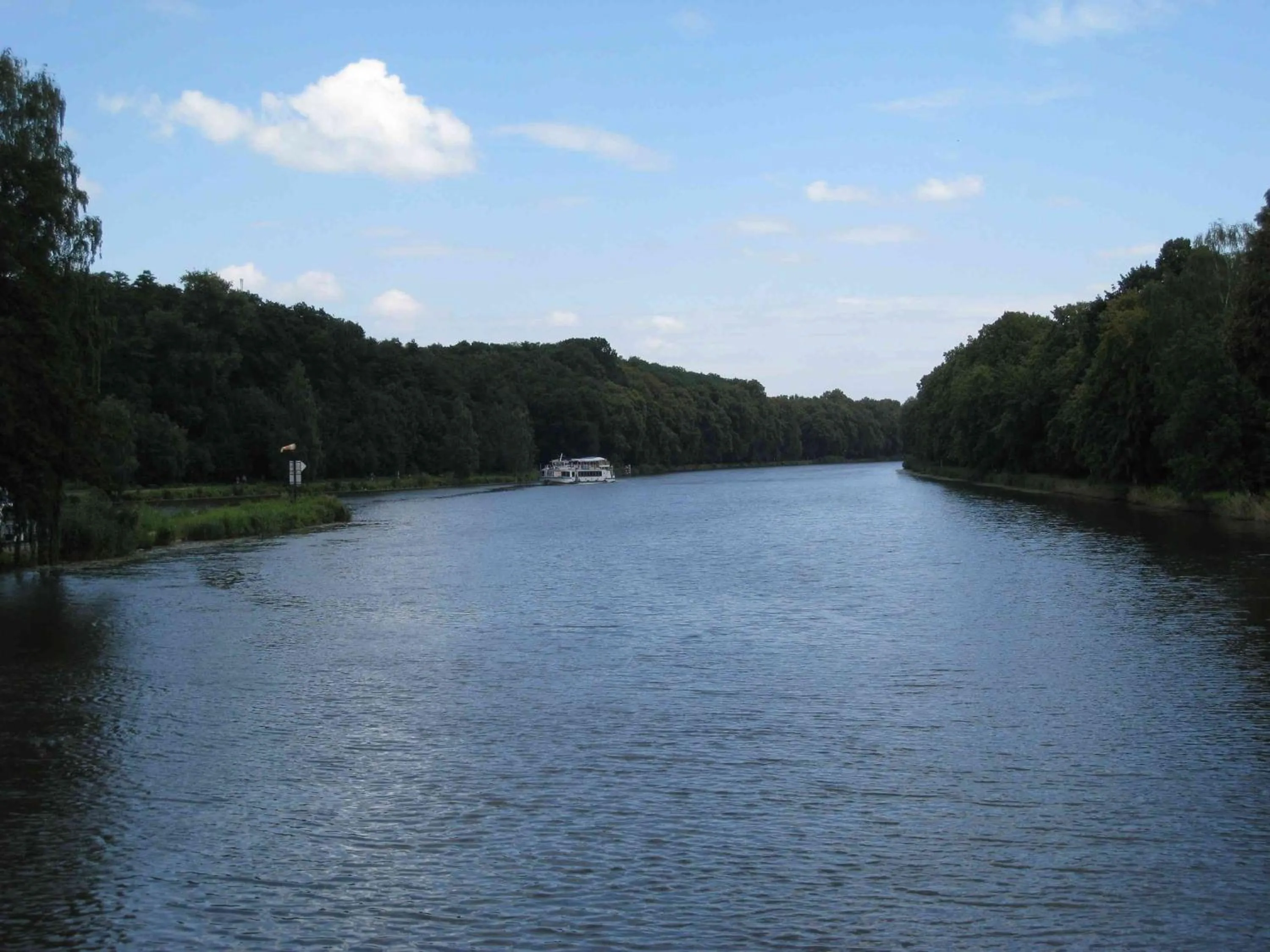 Area and facilities in Lazensky Hotel Park