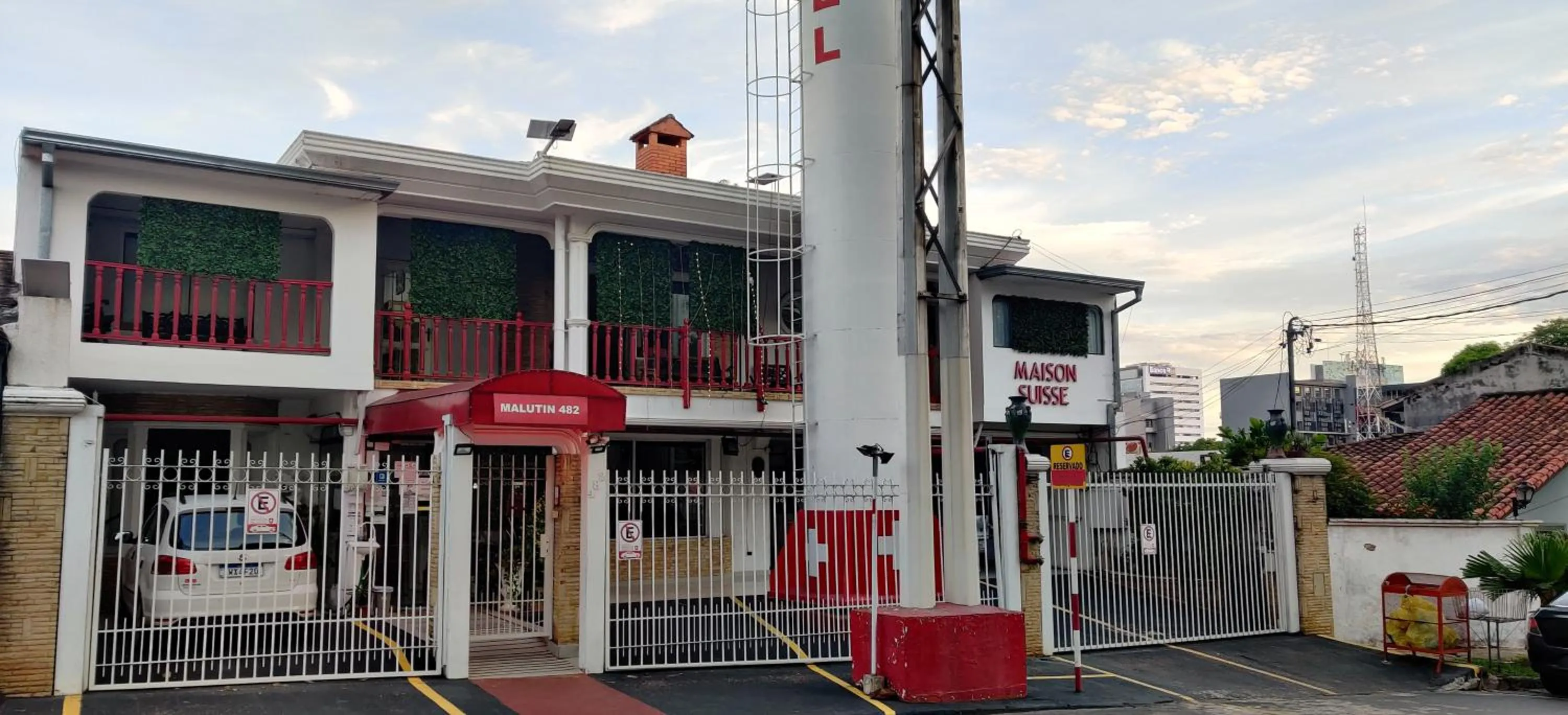 Property building in ApartHotel Maison Suisse