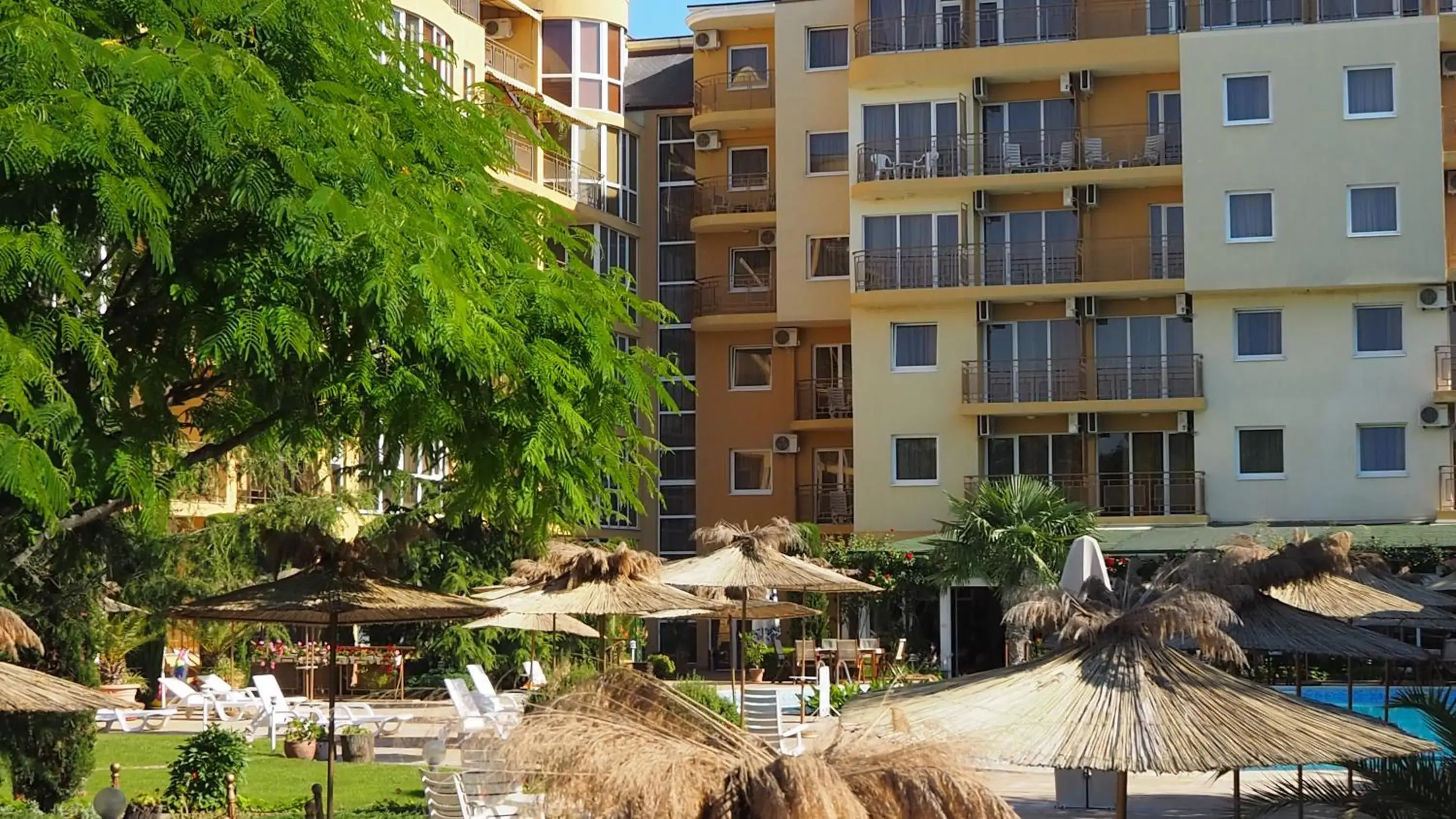 Property building in Joya Park Hotel Property building in Joya Park Hotel