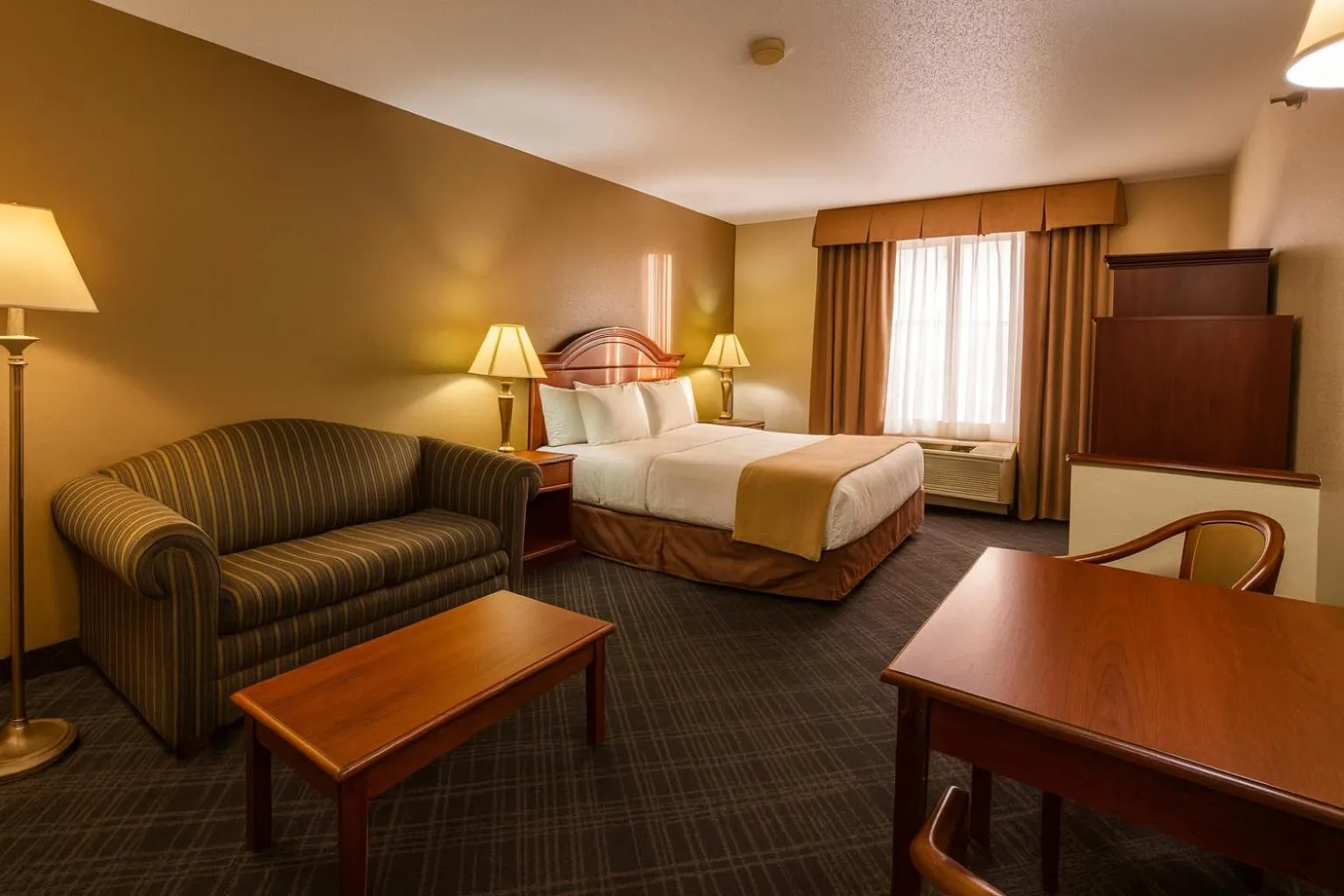 Stay USA Hotel and Suites