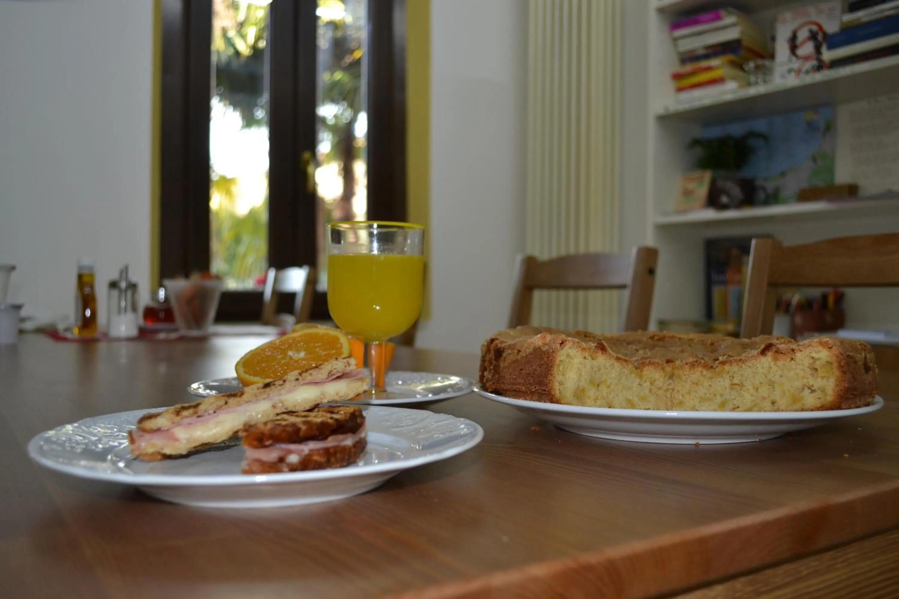 Food and drinks in B&B Casa Mia