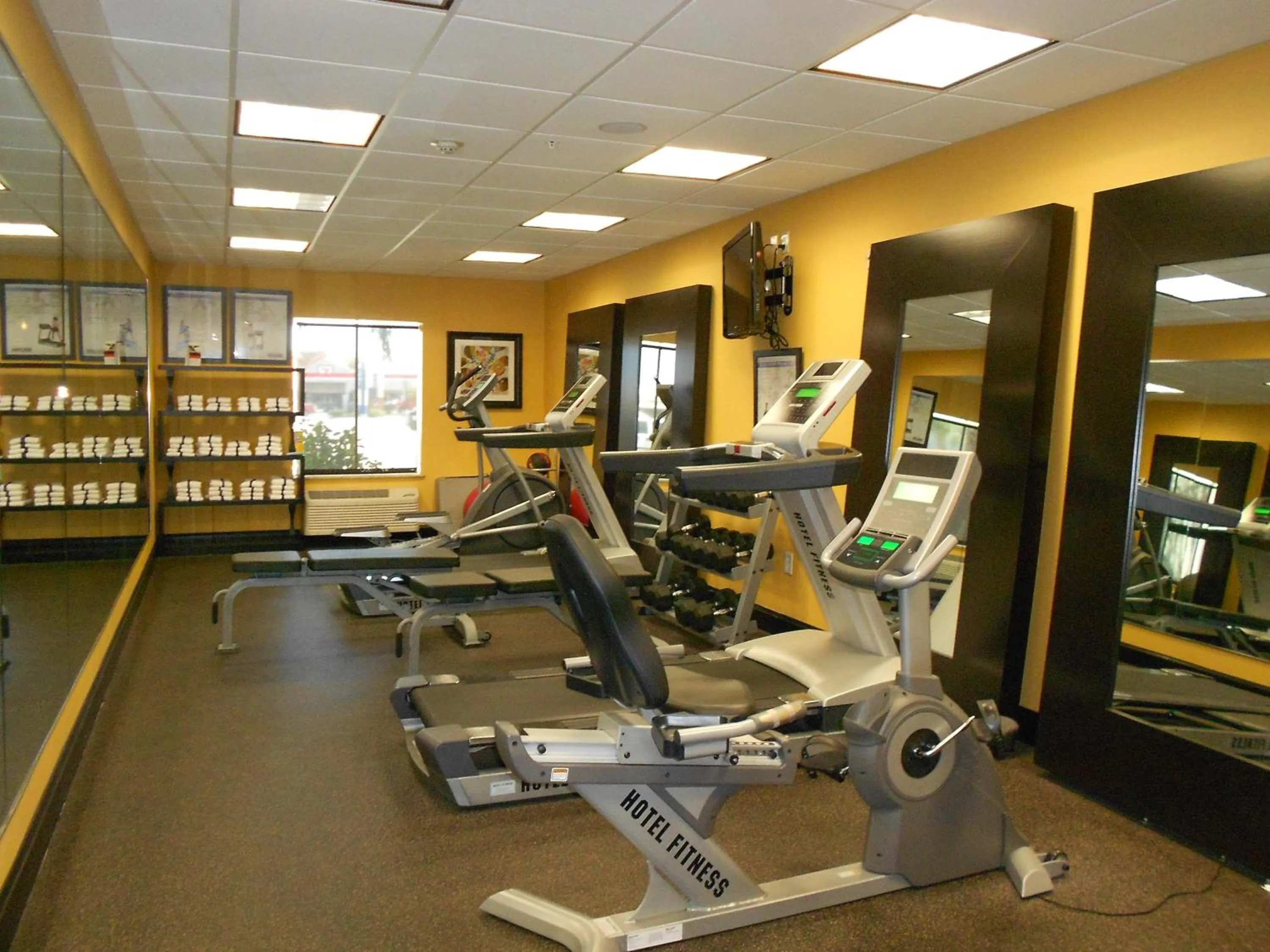 Fitness centre/facilities in Holiday Inn Express & Suites Corpus Christi - North by IHG