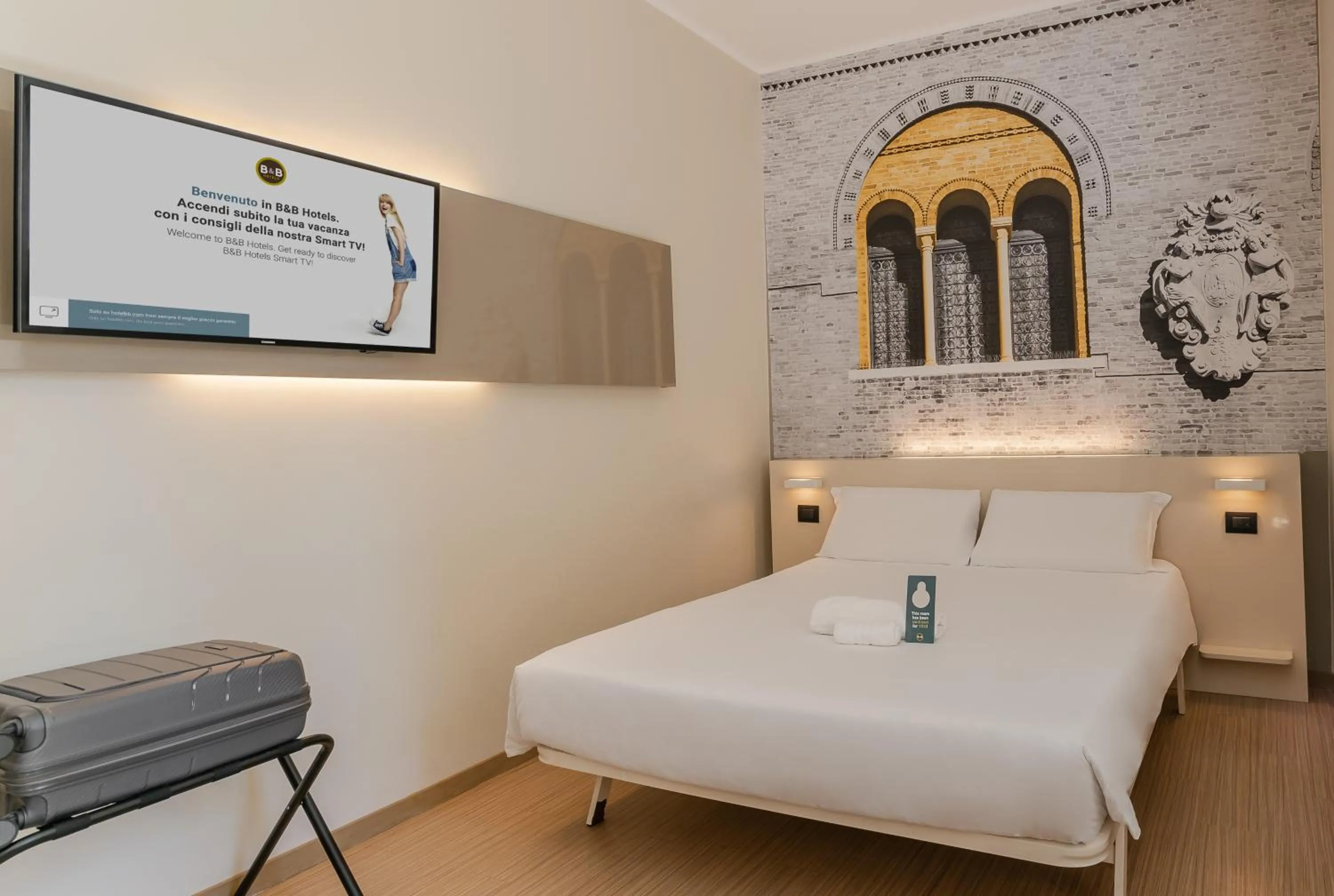 Photo of the whole room, Bed in B&B Hotel Treviso