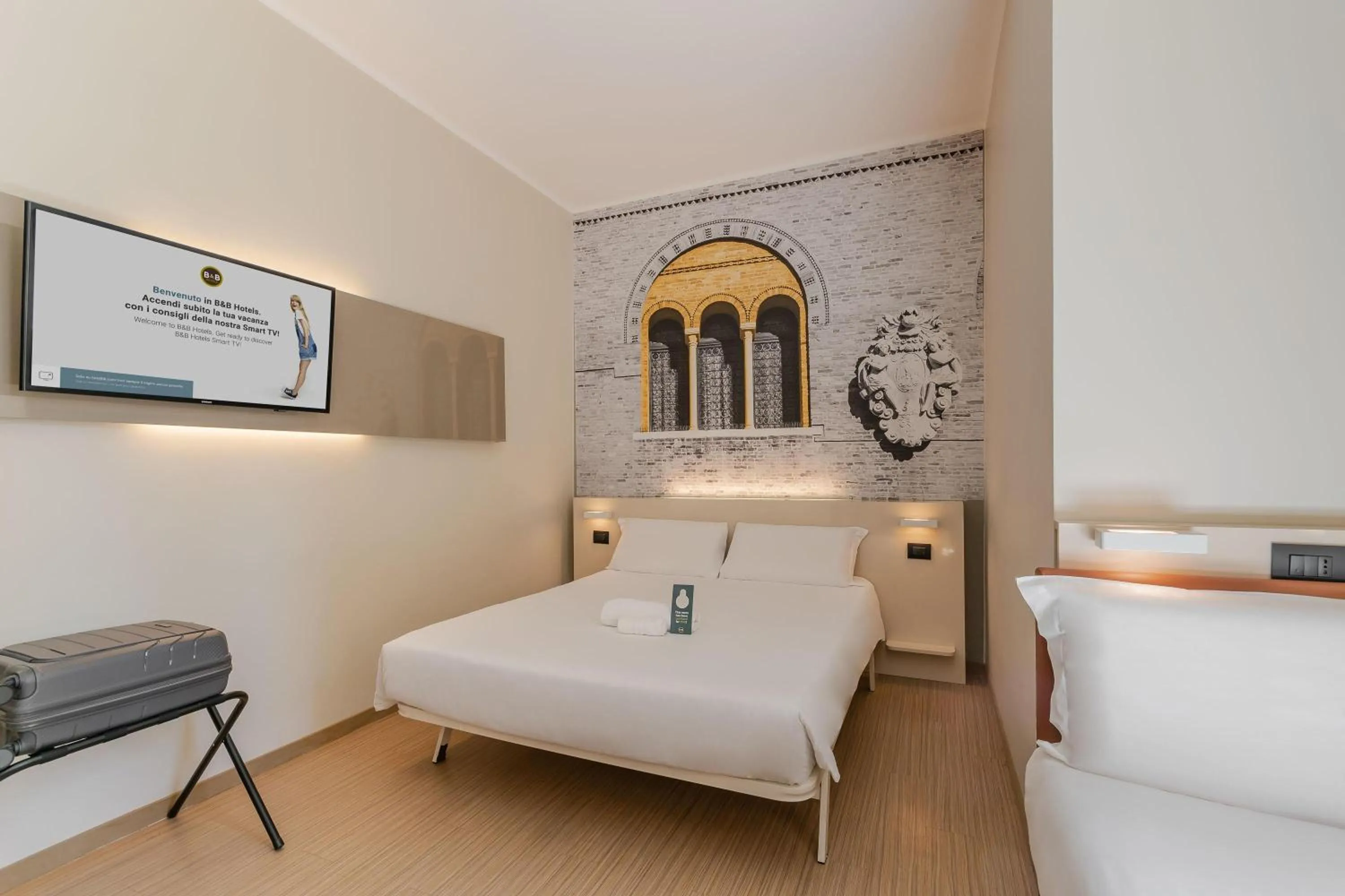 Photo of the whole room, Bed in B&B Hotel Treviso