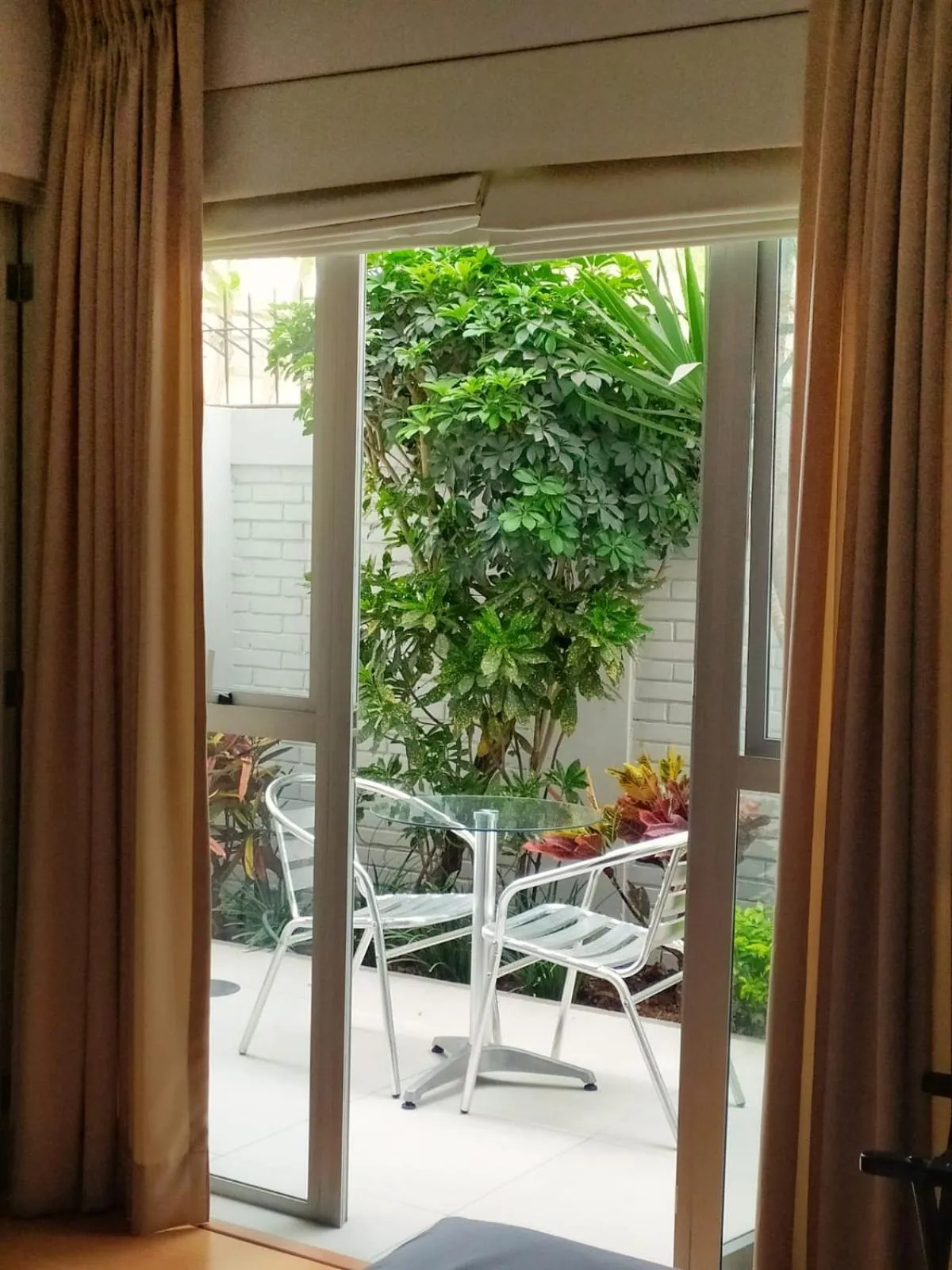 Patio in Girasoles Hotel