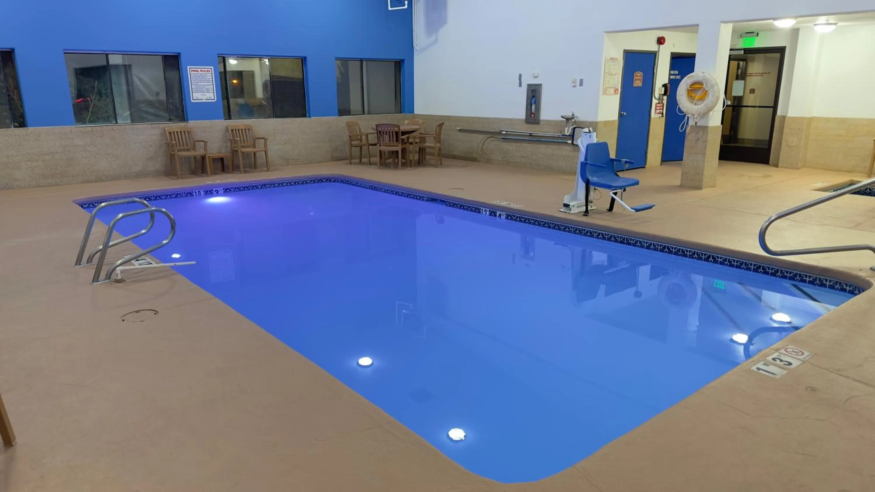 Swimming pool in Comfort Inn Near Gila National Forest