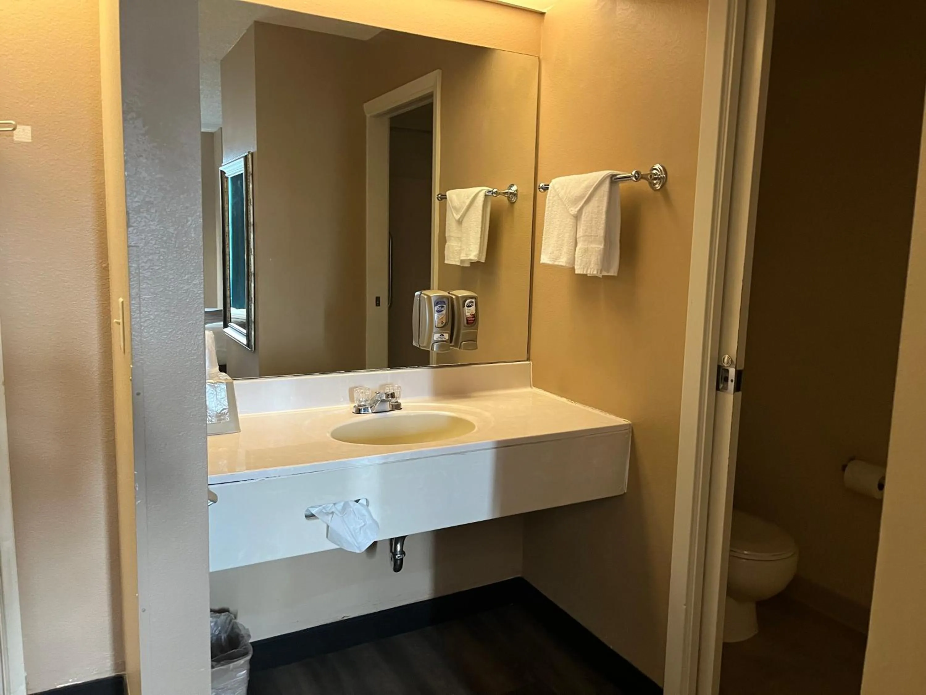 Bathroom in Americas Best Value Inn Kalispell