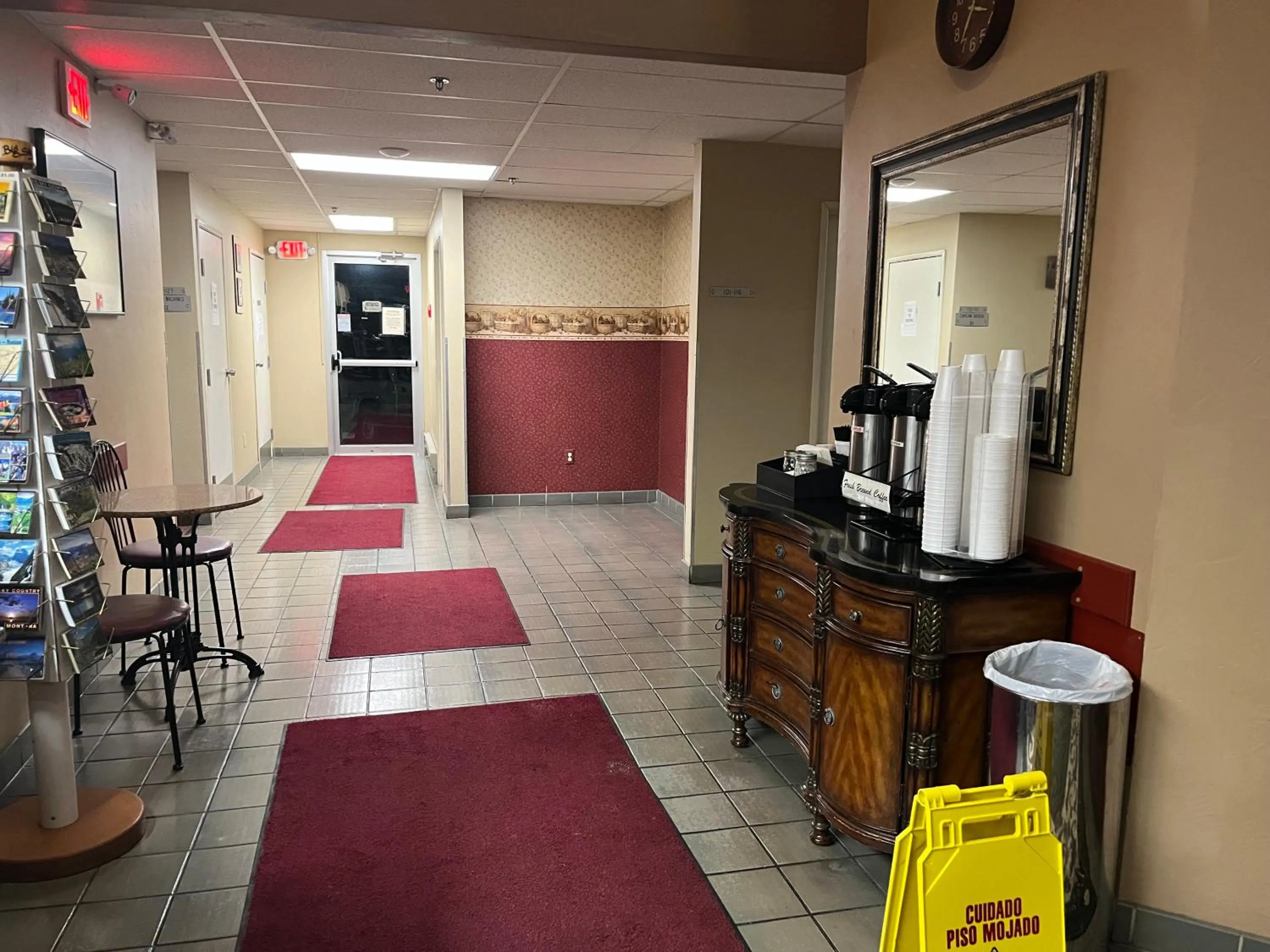 Coffee/tea facilities in Americas Best Value Inn Kalispell