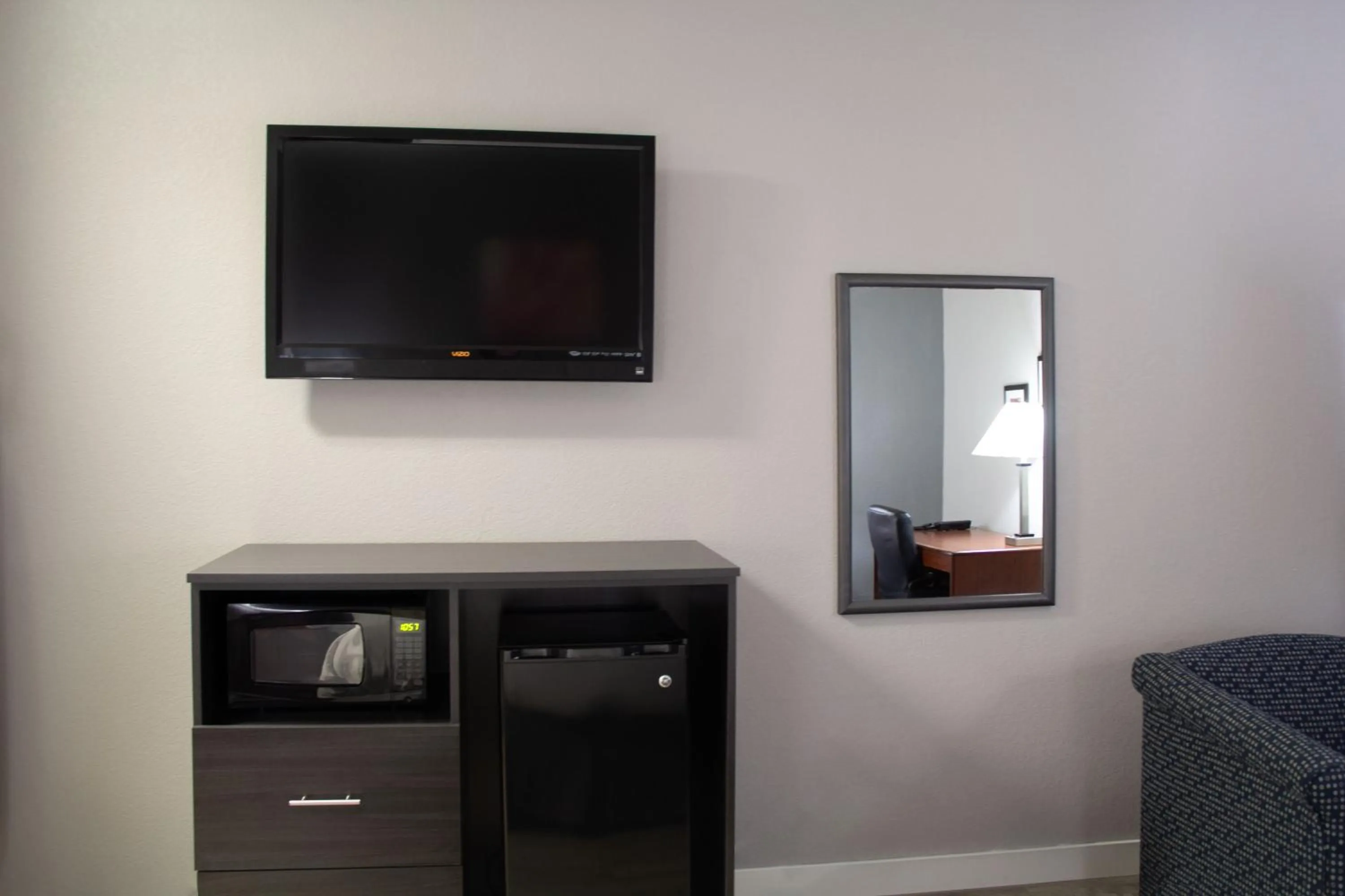 TV and multimedia in New Victorian Inn - Sioux City