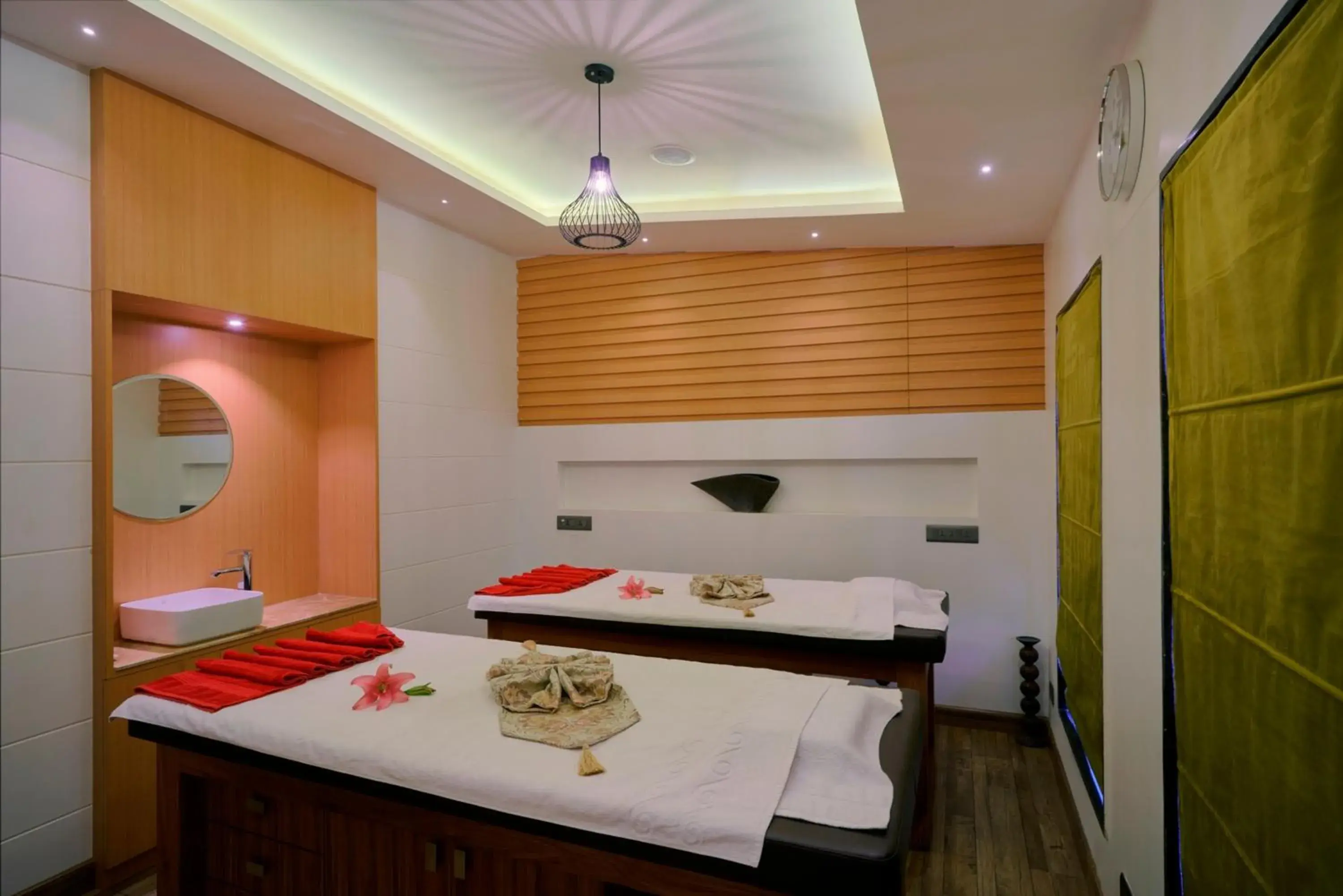 Spa and wellness centre/facilities, Bed in SKK Blu Hotel & Spa Spa and wellness centre/facilities, Bed in SKK Blu Hotel & Spa