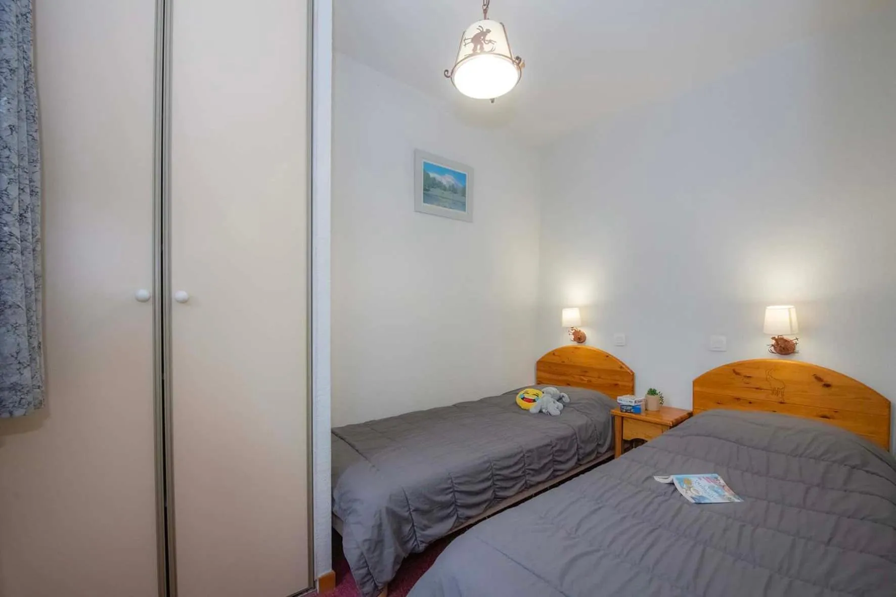 Photo of the whole room, Bed in Résidence Goélia Le Blanchot