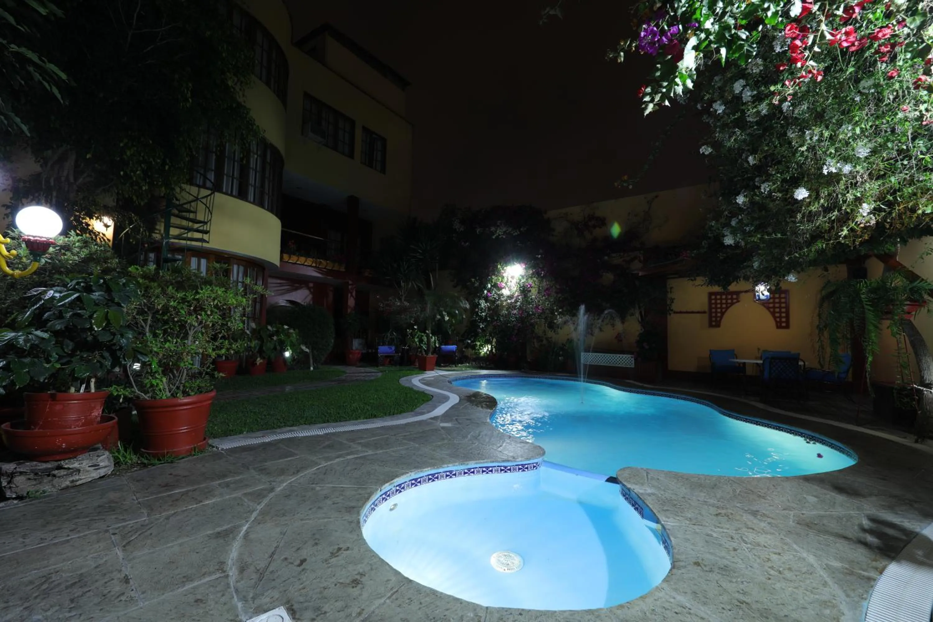 Swimming pool in Peru Star Apart-Hotel