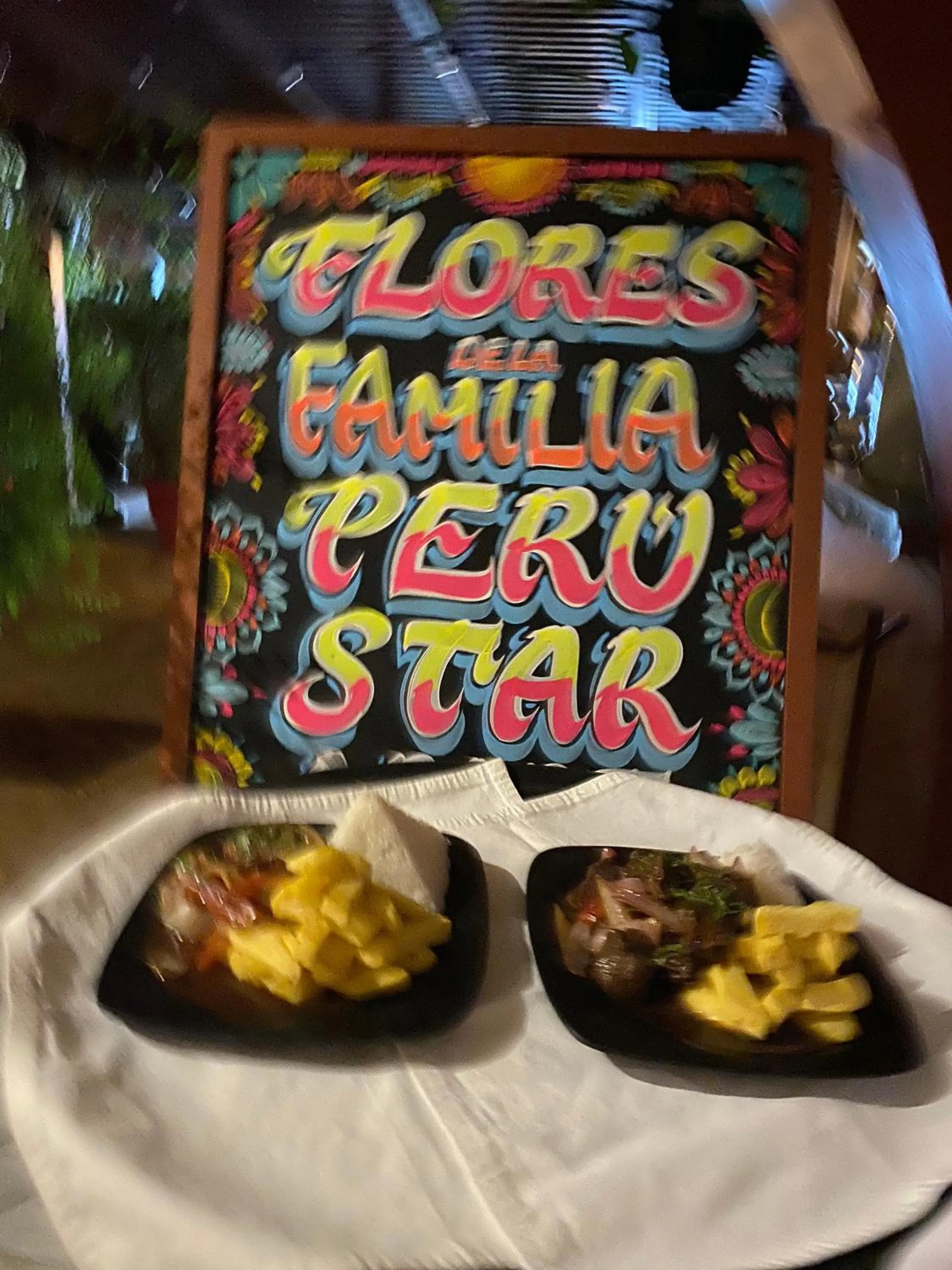 Restaurant/places to eat in Peru Star Apart-Hotel