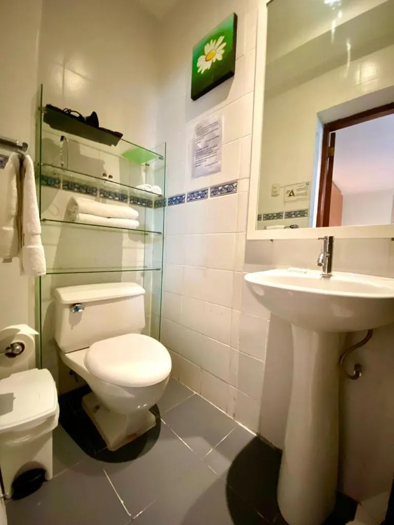 Bathroom in Peru Star Apart-Hotel