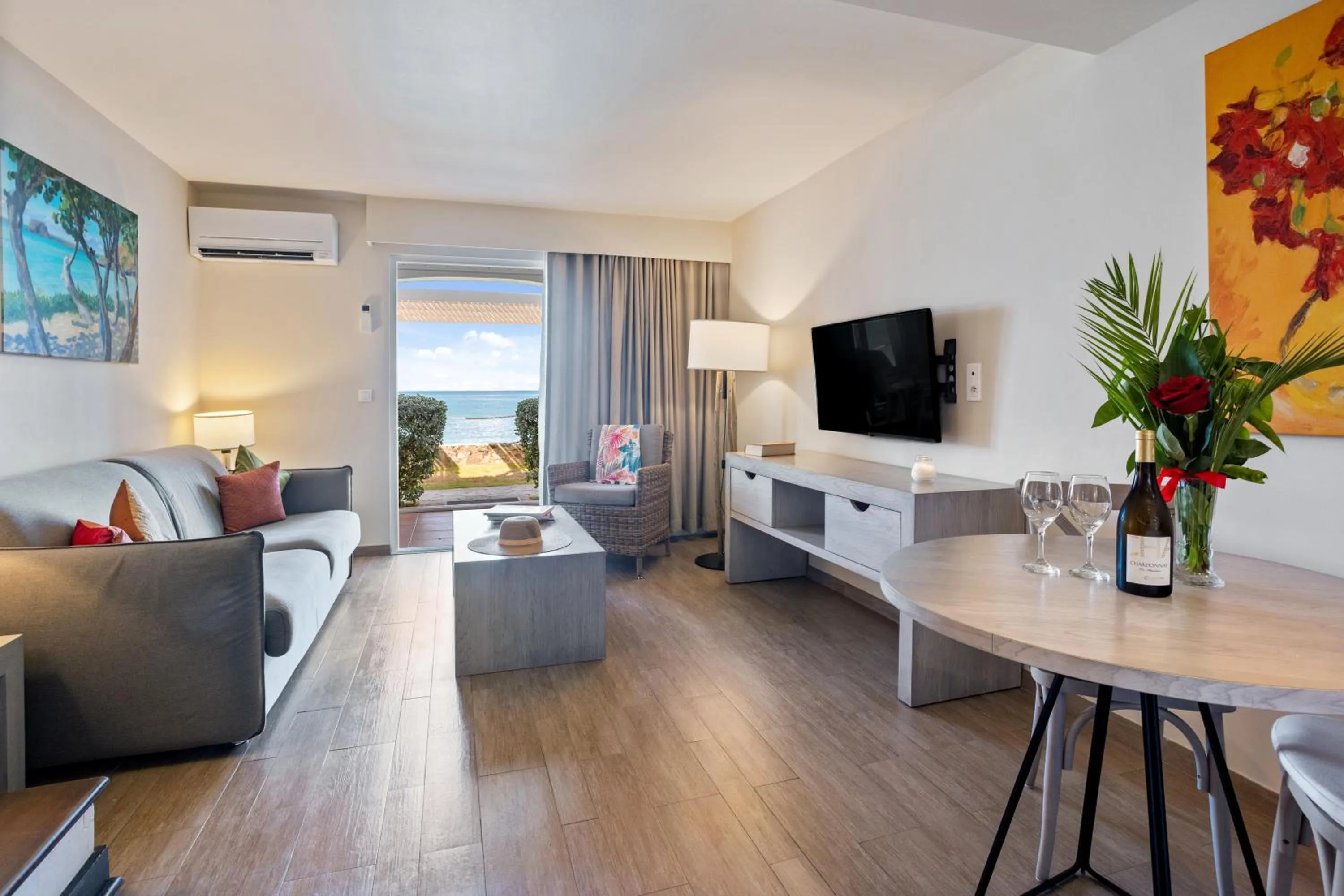 Dining area in Grand Case Beach Club