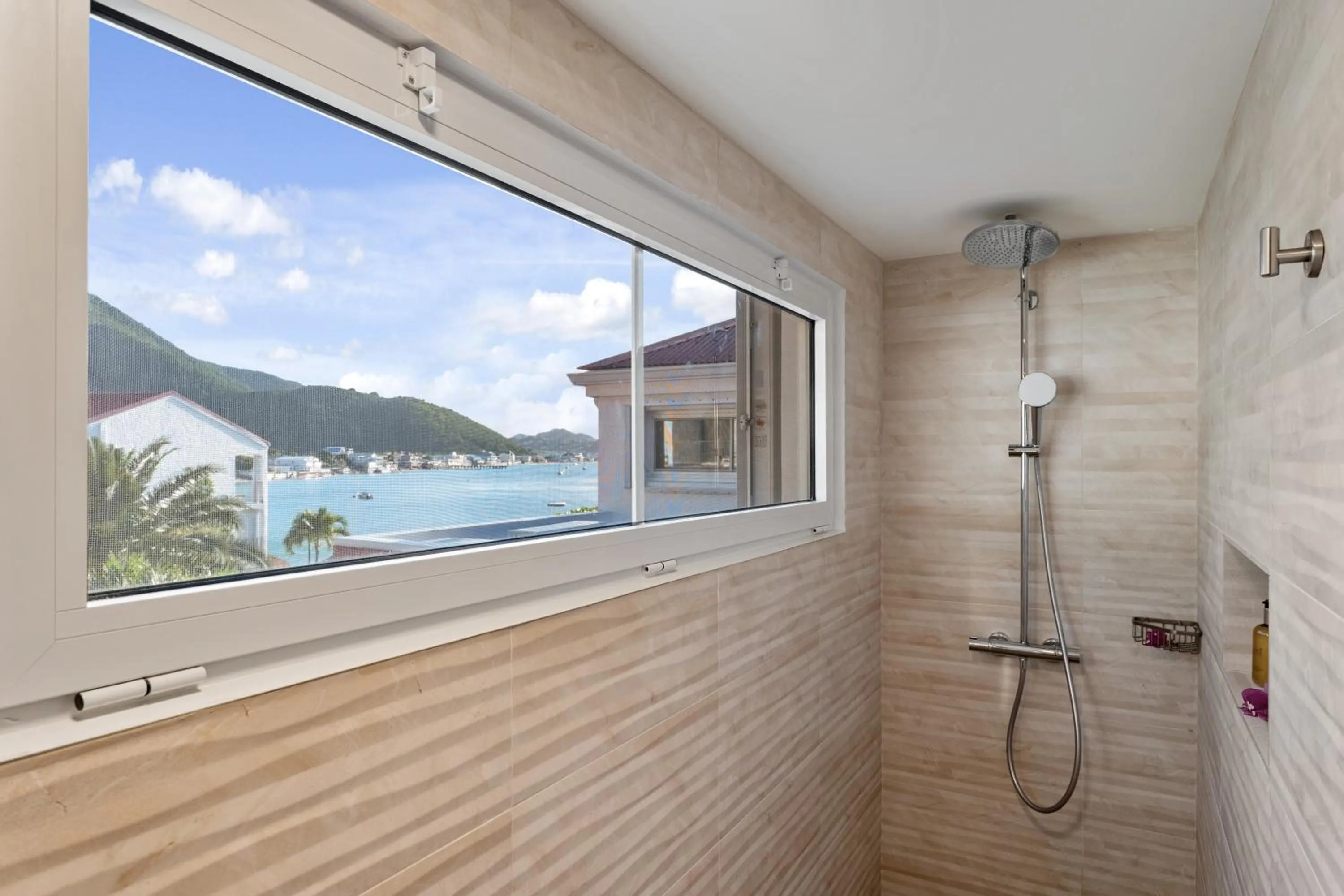 Shower in Grand Case Beach Club