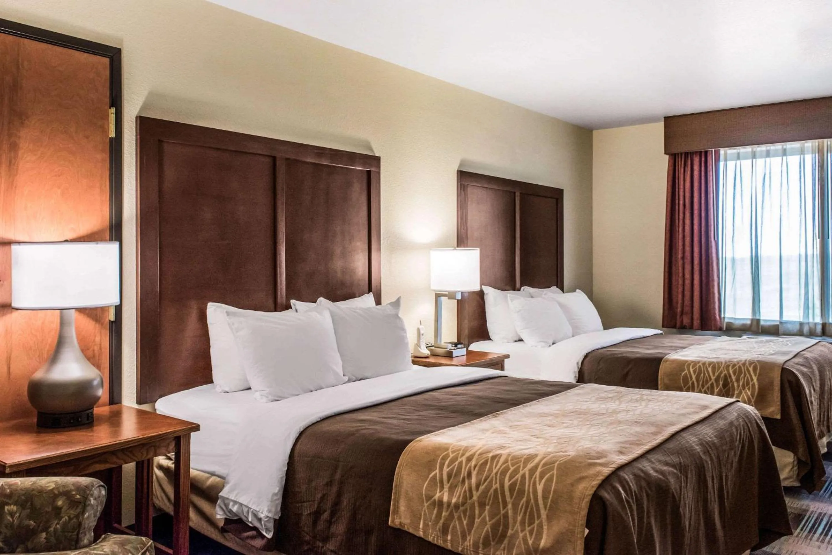 Photo of the whole room, Bed in Comfort Inn & Suites Sheridan