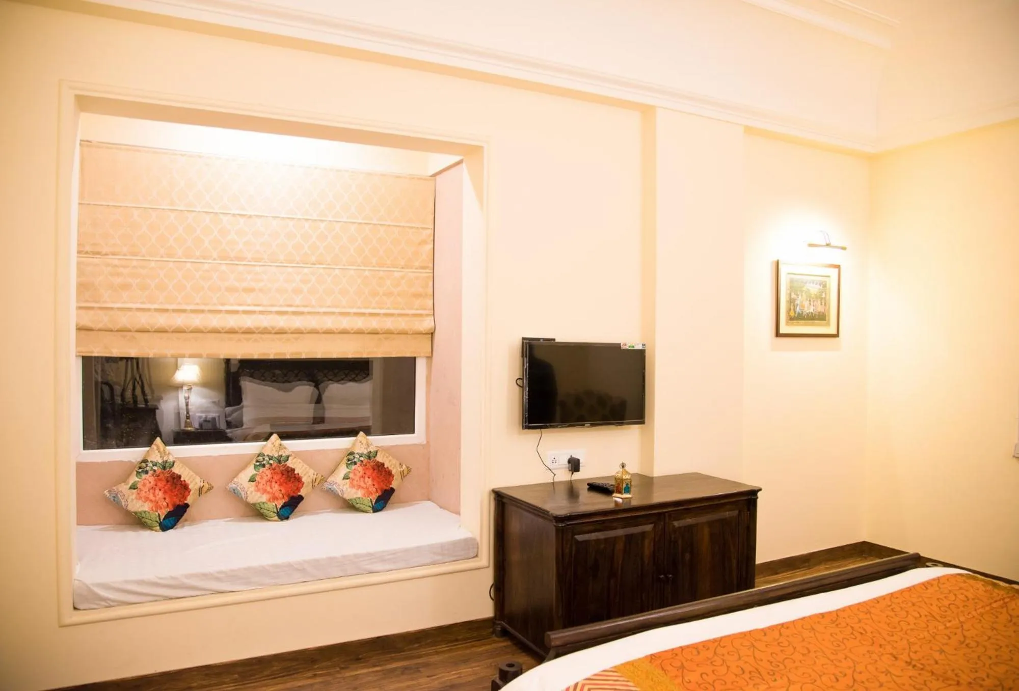 Bedroom, Bed in WelcomHeritage Mount Valley Resort Ranthambore