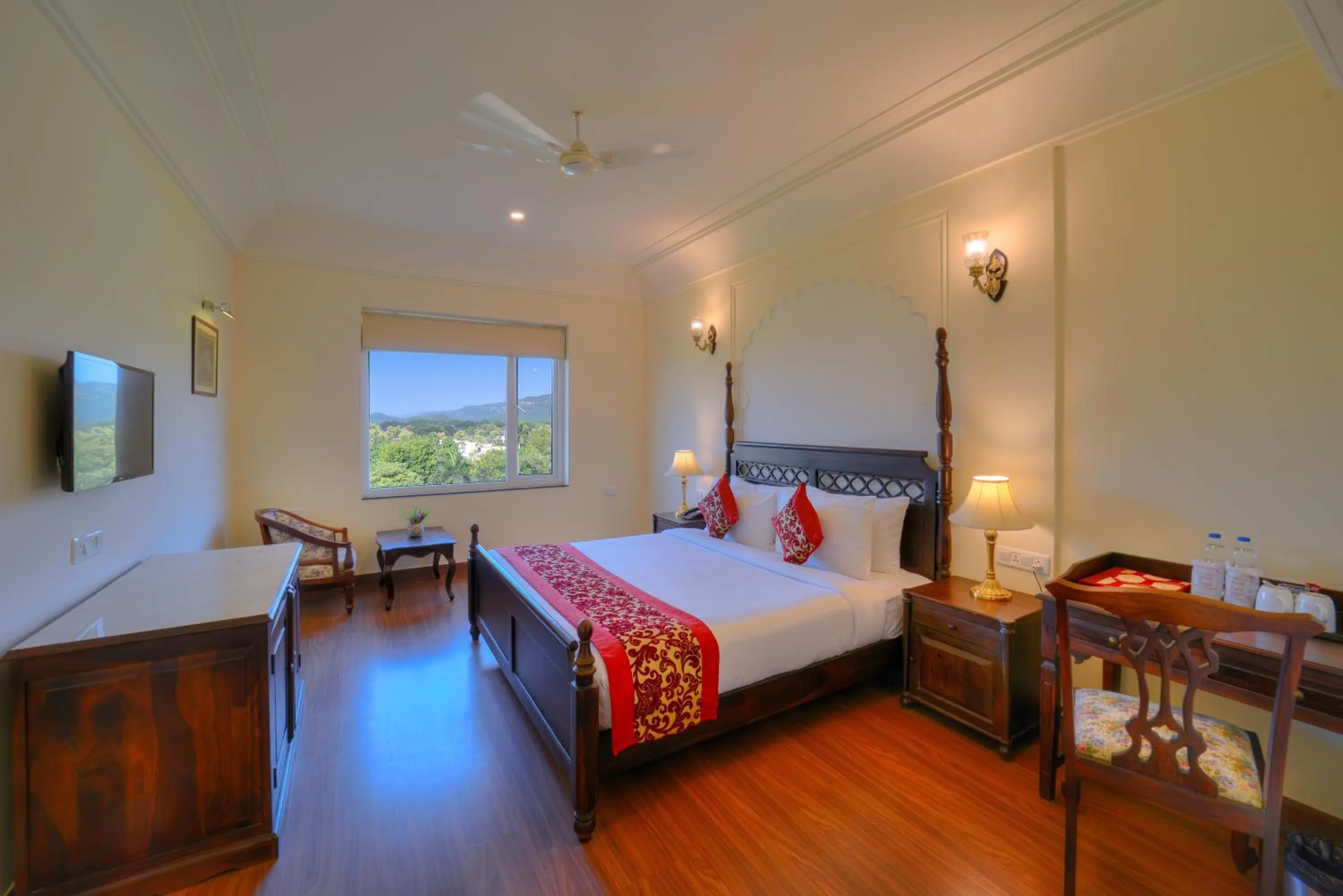 Bed in WelcomHeritage Mount Valley Resort Ranthambore
