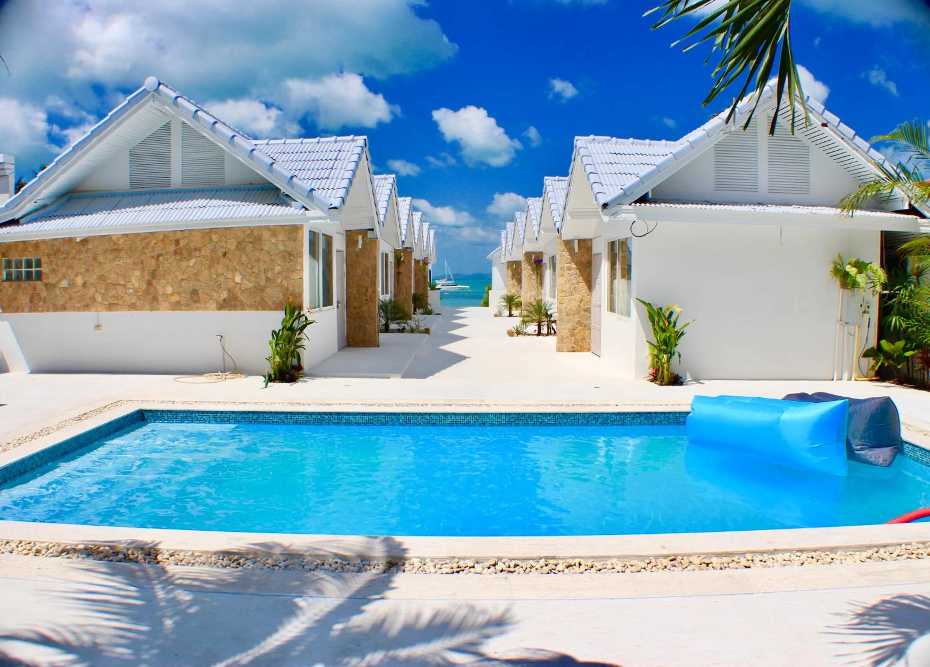 Swimming pool in So KohKoon Beach Resort