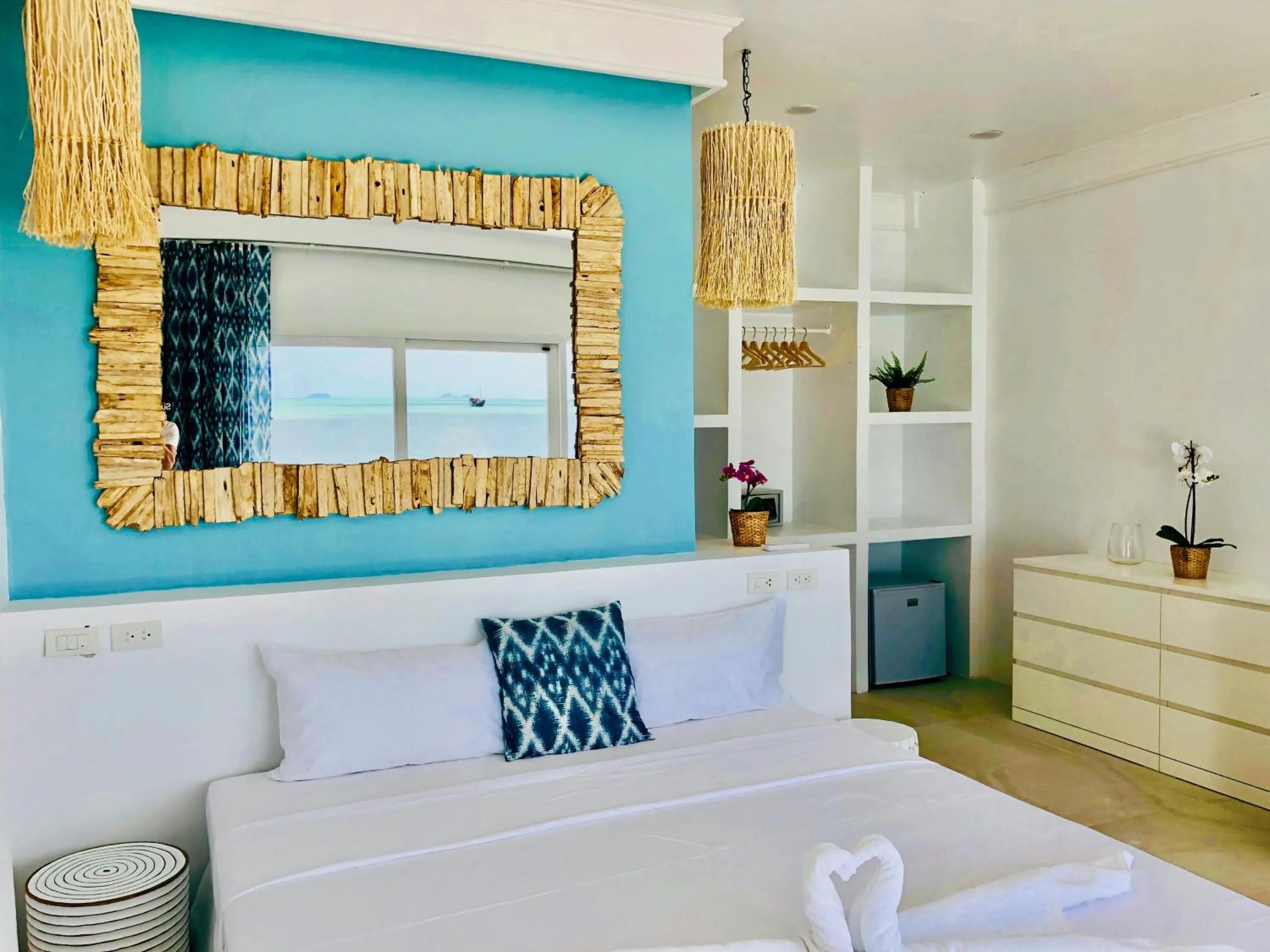 Bed in So KohKoon Beach Resort