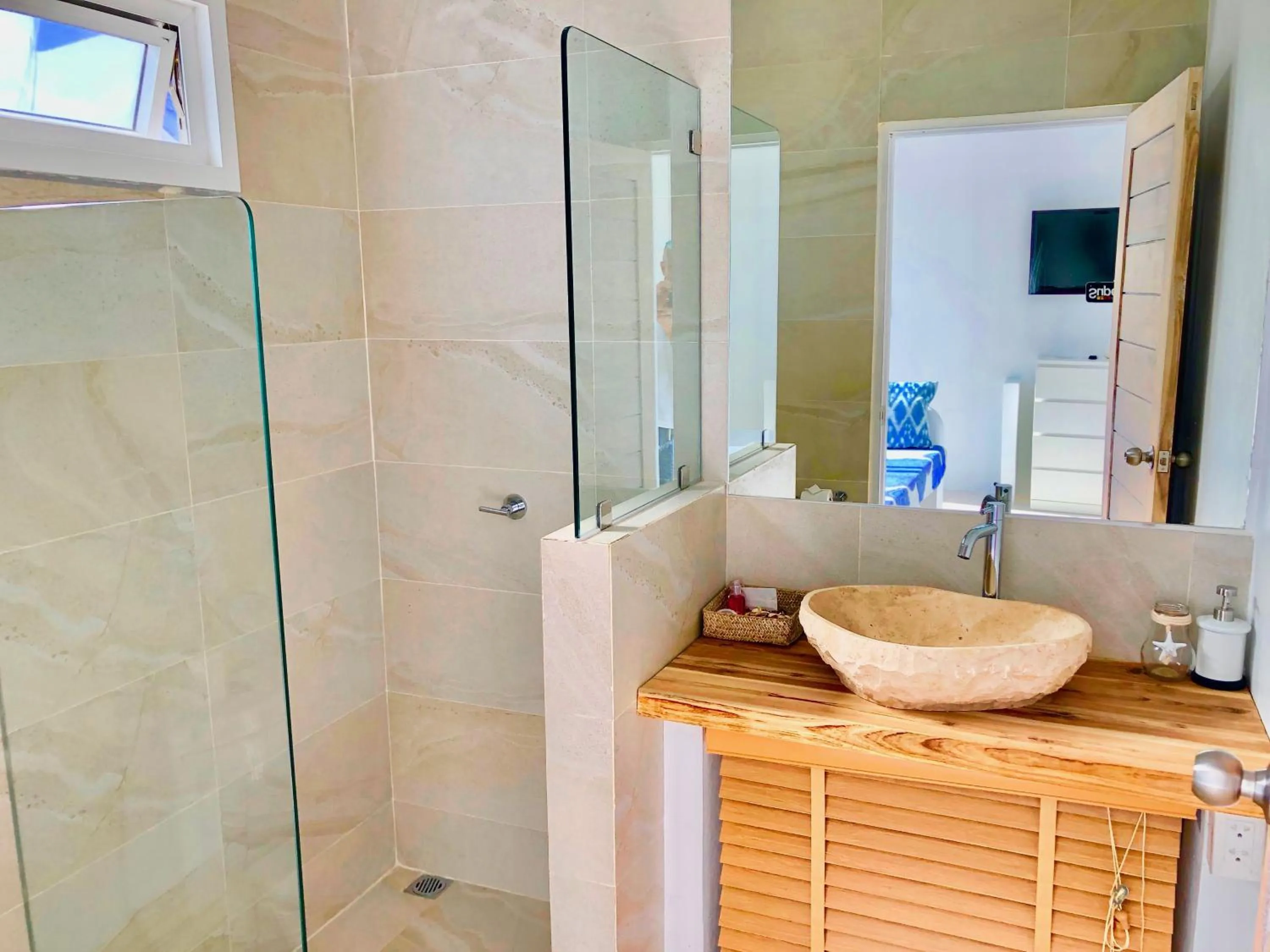 Shower in So KohKoon Beach Resort