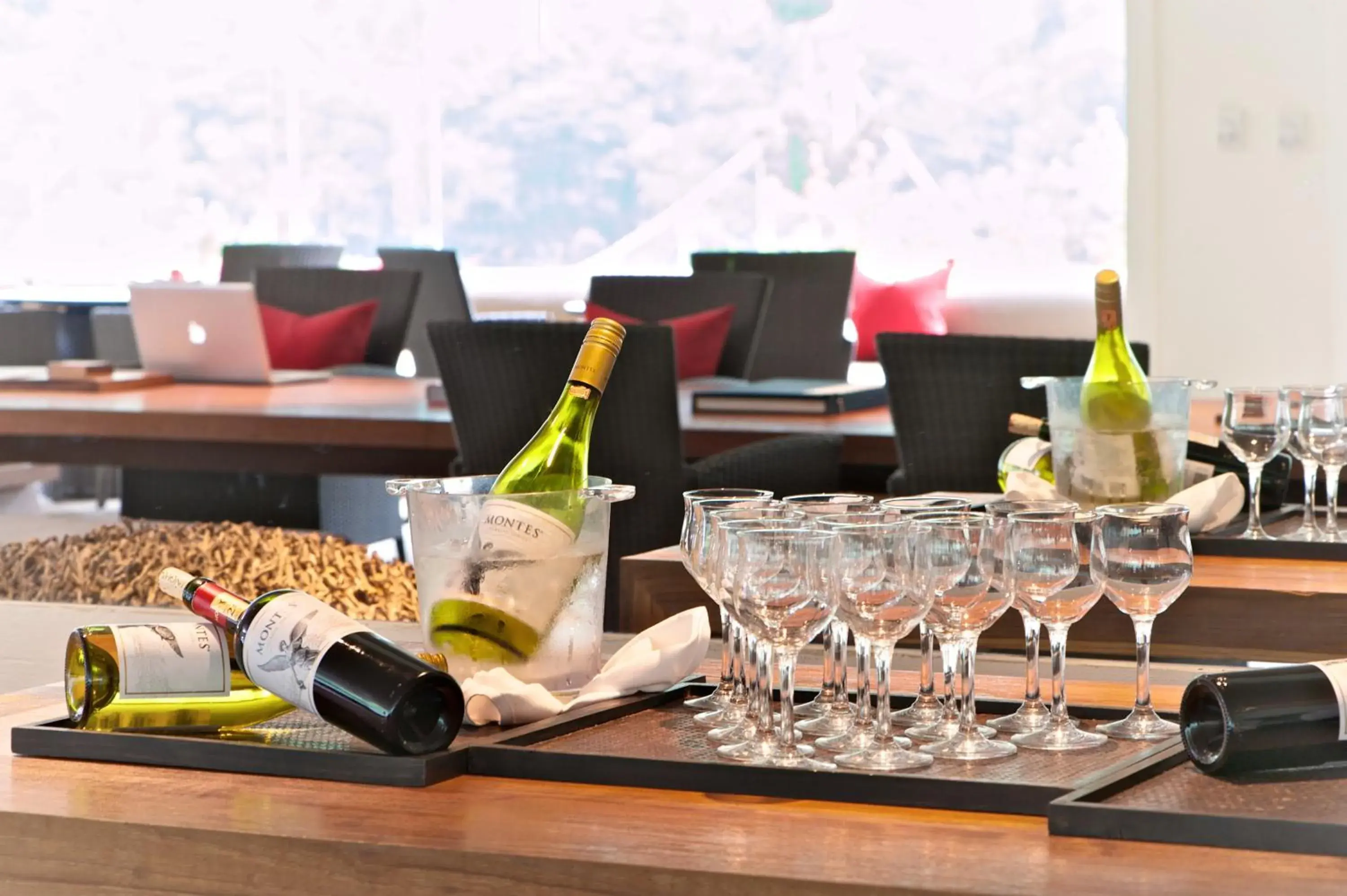 Lounge or bar in Silks Place Taroko Hotel Lounge or bar in Silks Place Taroko Hotel