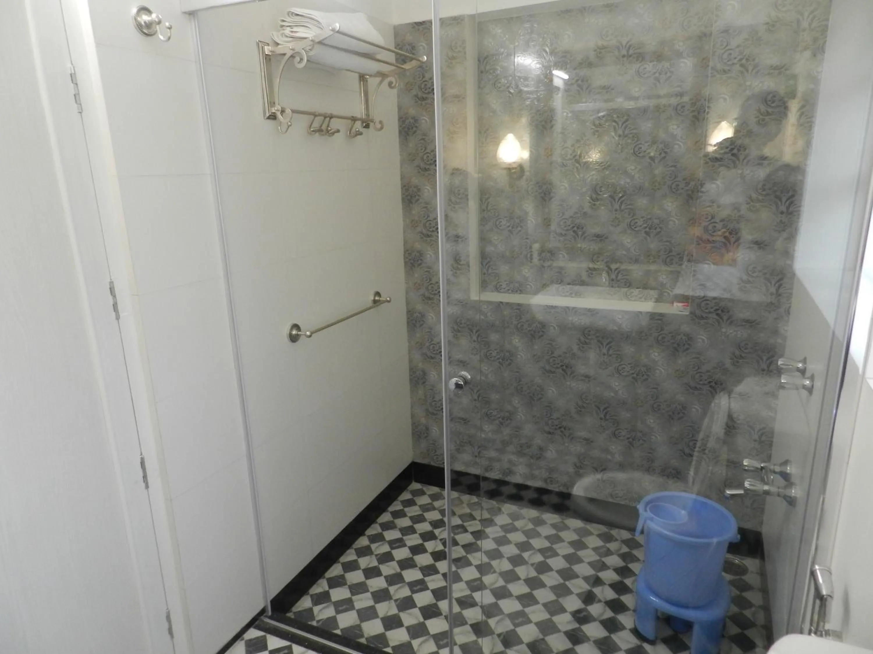 Bathroom in Hotel Jai Niwas