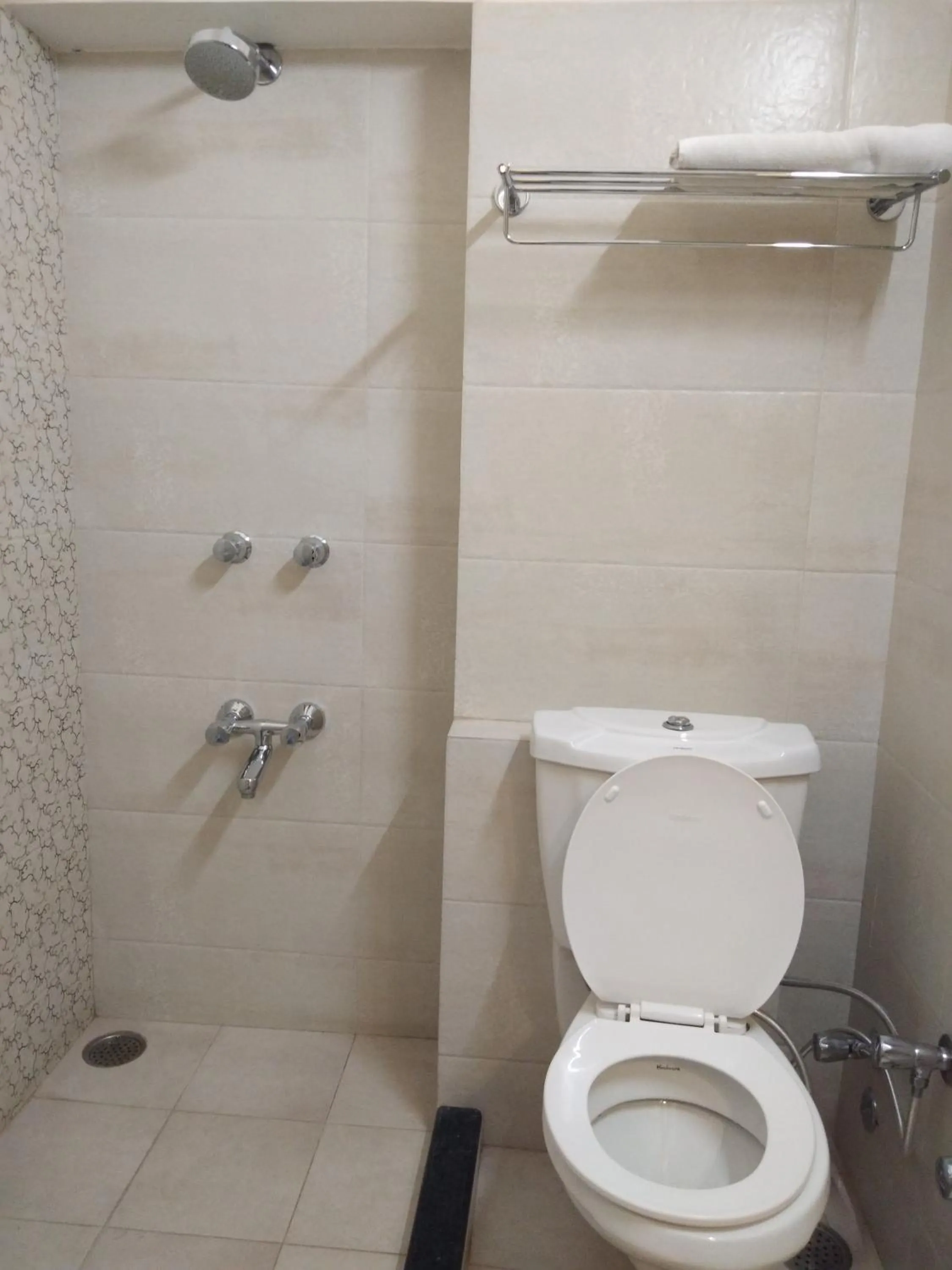 Bathroom in Hotel Jai Niwas