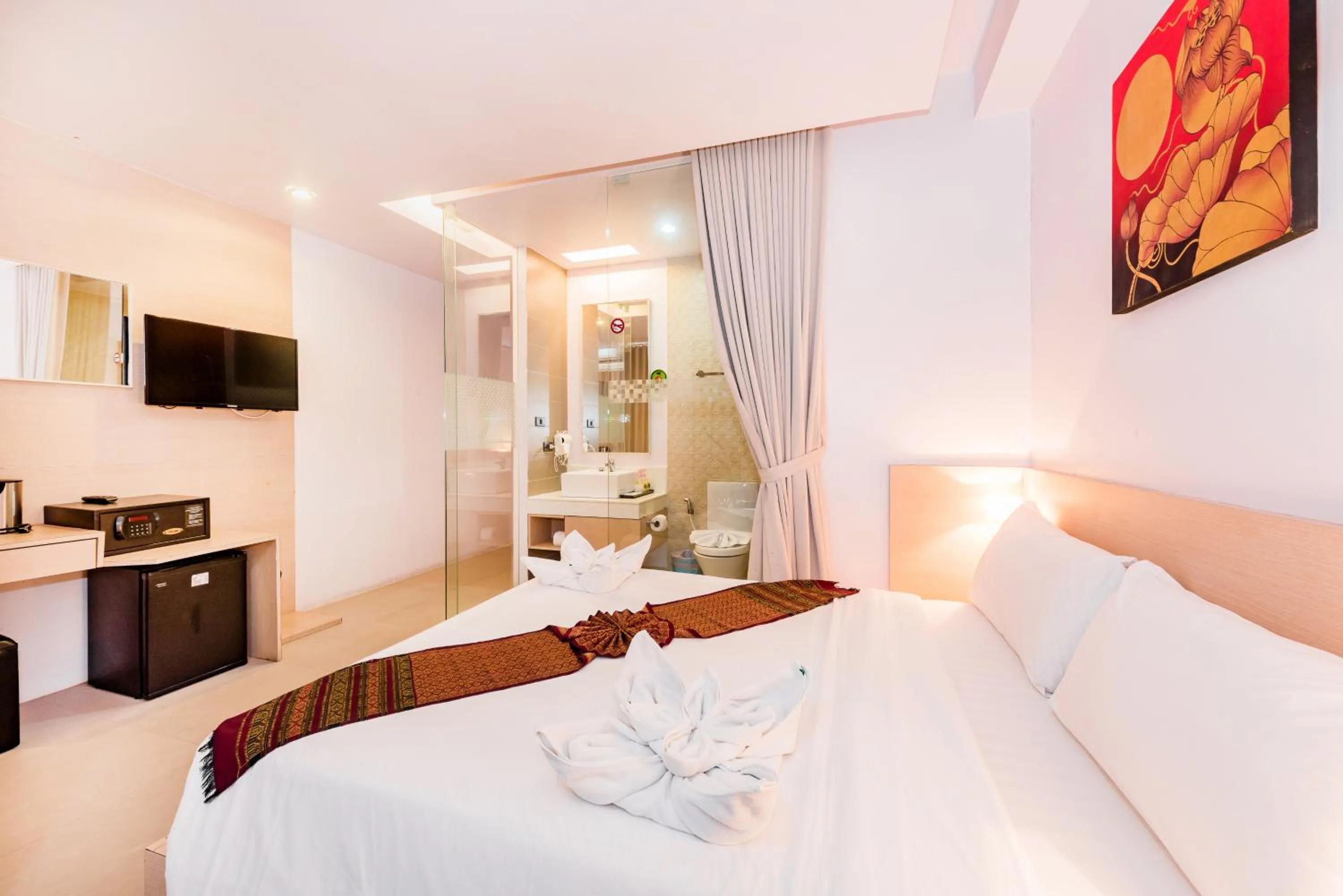 Bed in My Hotel Phuket (SHA Extra Plus)