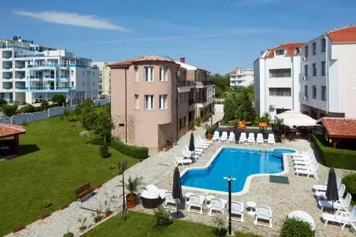 Complex Moskoyani Complex Moskoyani