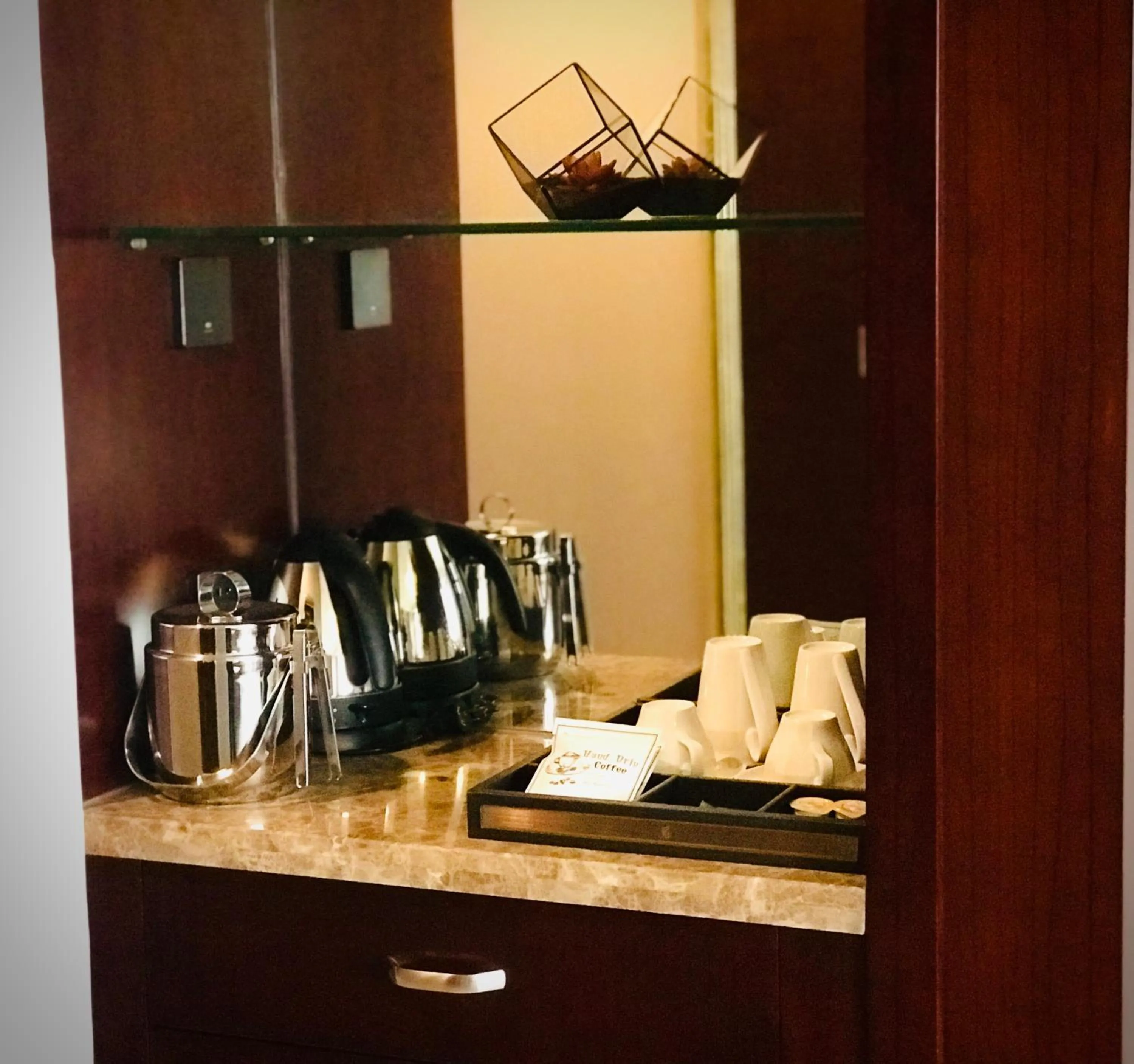 Coffee/tea facilities in Tianjin Saixiang Hotel