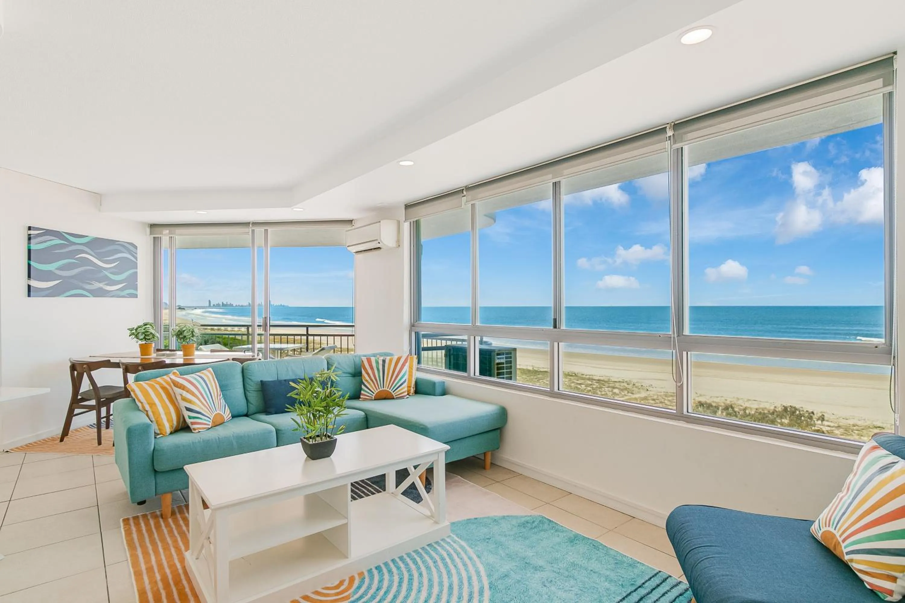 Living room in Oceanside Resort - Absolute Beachfront Apartments