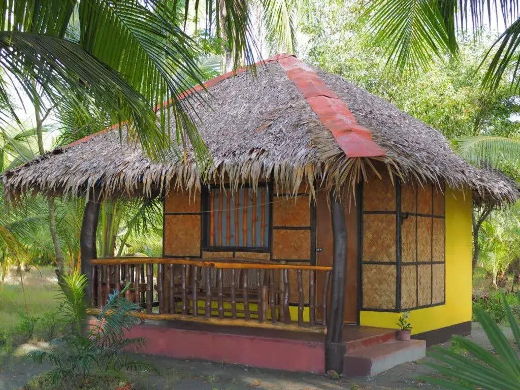 Facade/entrance in Sablayan Gustav's Place Silver Beach Dive Resort Facade/entrance in Sablayan Gustav's Place Silver Beach Dive Resort