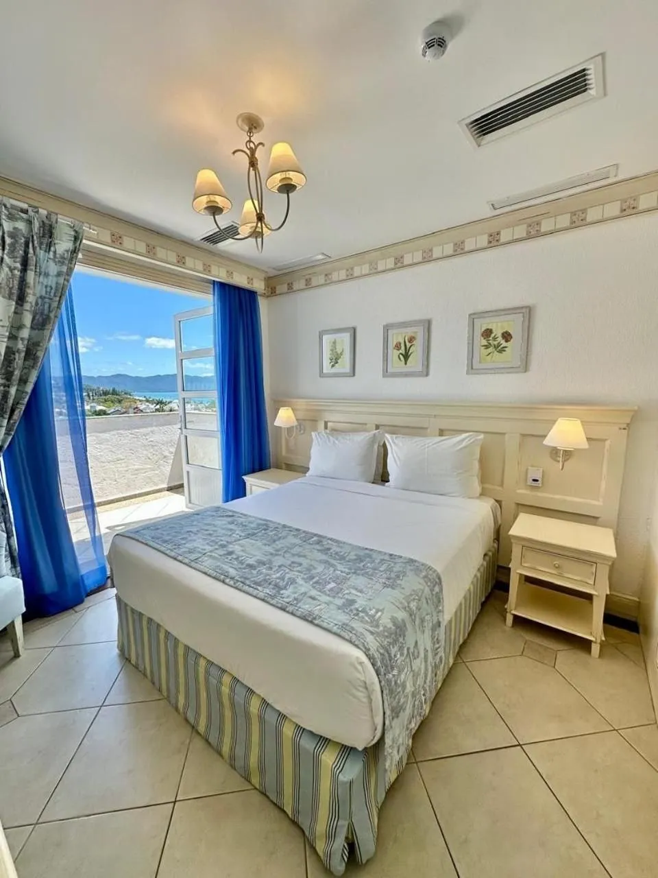 Bed in Destino Floripa Jurerê In