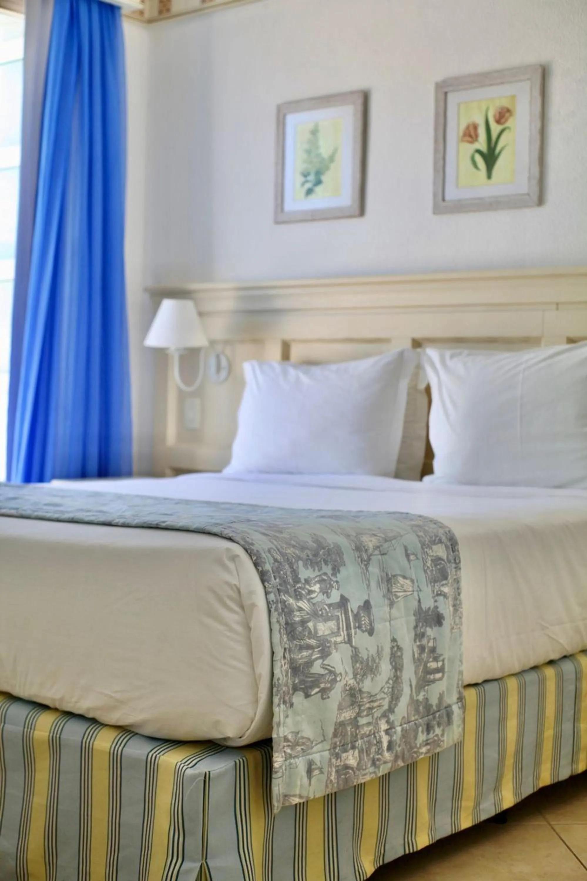 Bed in Destino Floripa Jurerê In