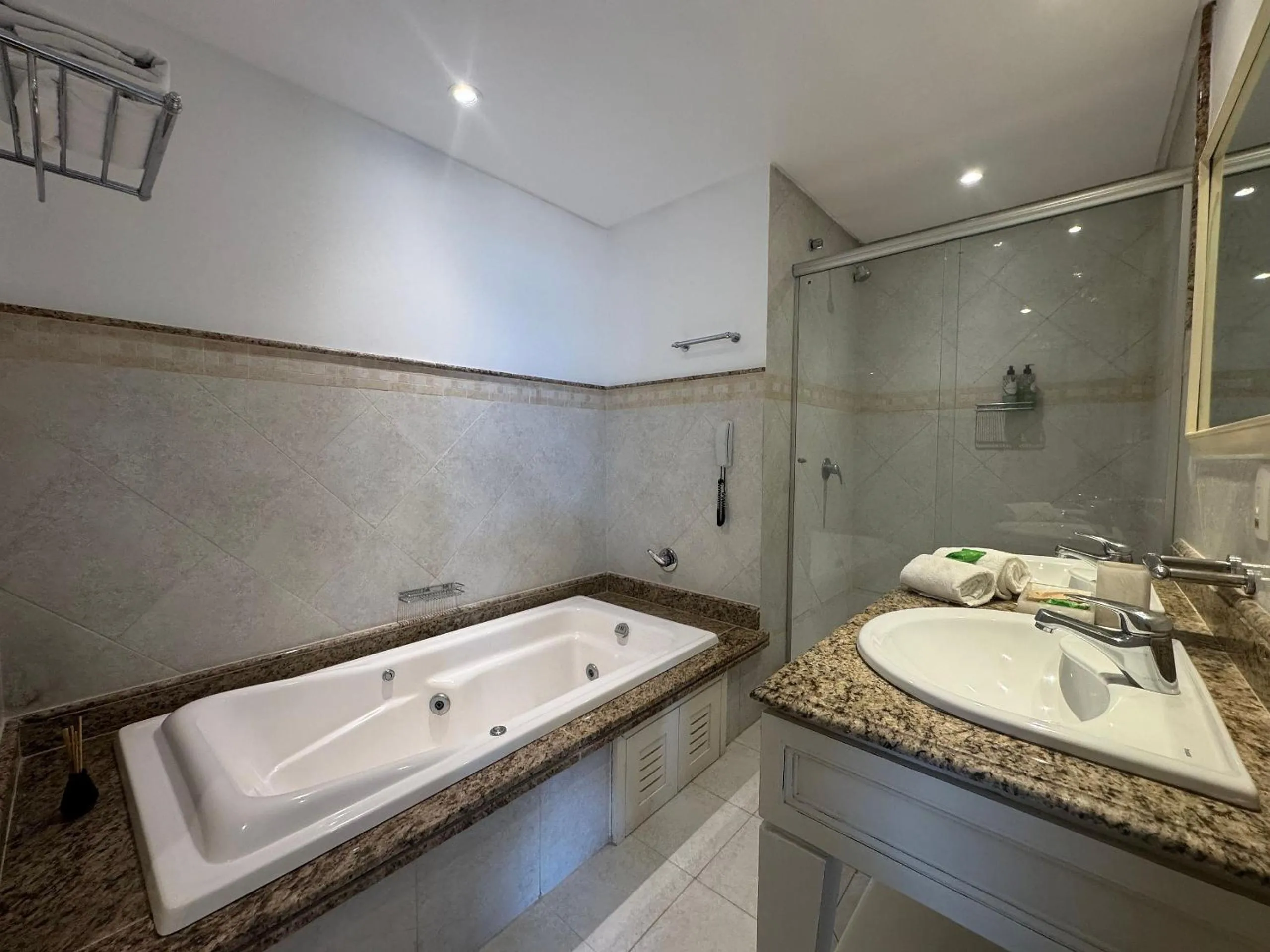 Destino Floripa Jurerê In