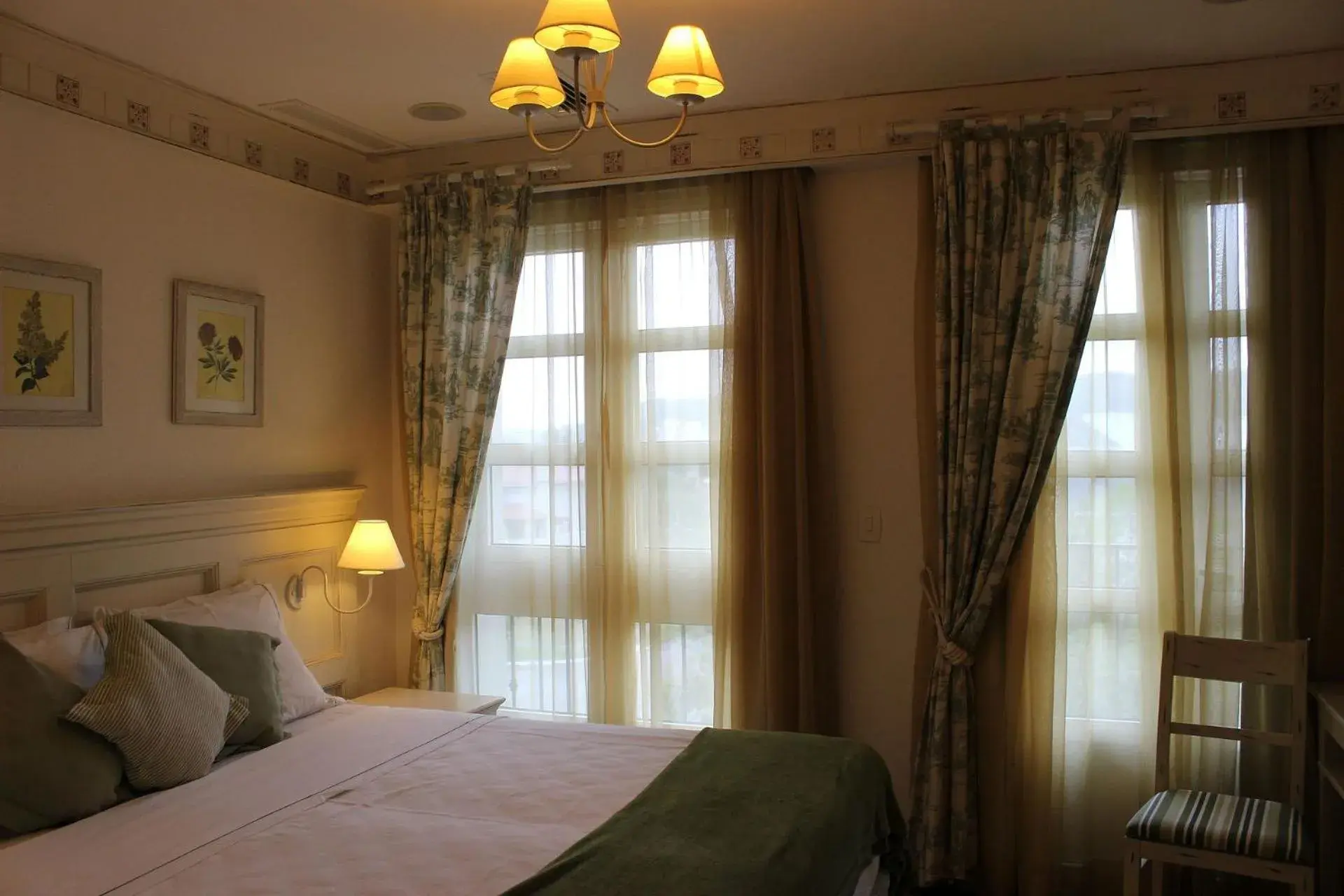 Photo of the whole room, Bed in IL Campanario é Destino Floripa Photo of the whole room, Bed in IL Campanario é Destino Floripa