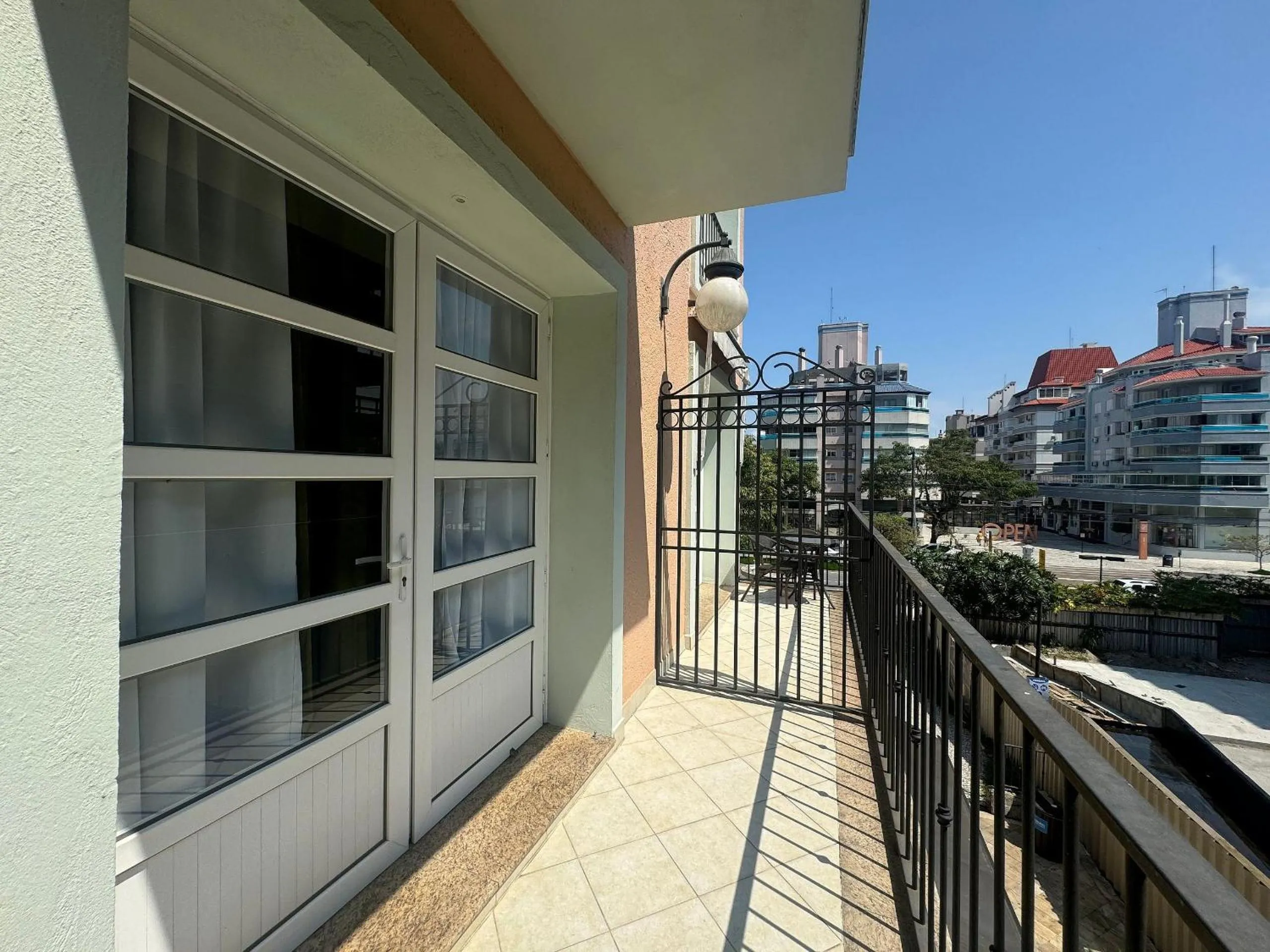 Balcony/Terrace in Destino Floripa Jurerê In