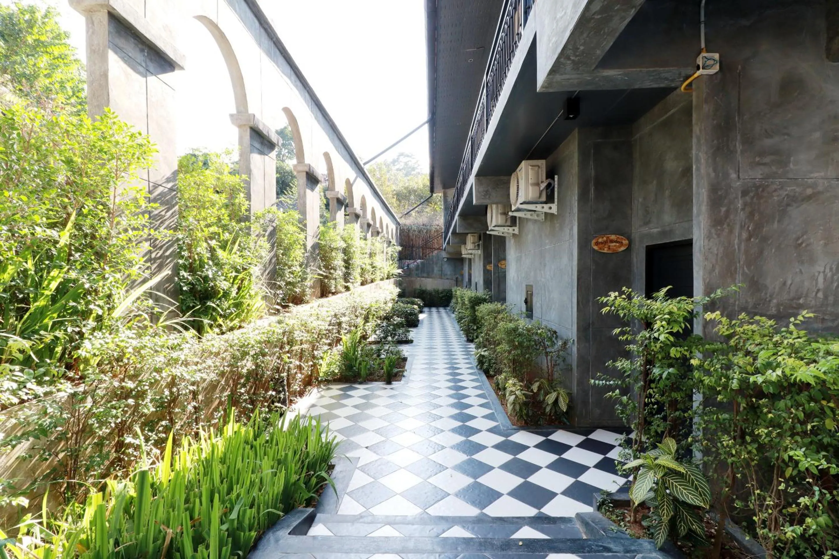 Lobby or reception in Capital O 464 At Nata Chiangmai Chic Jungle