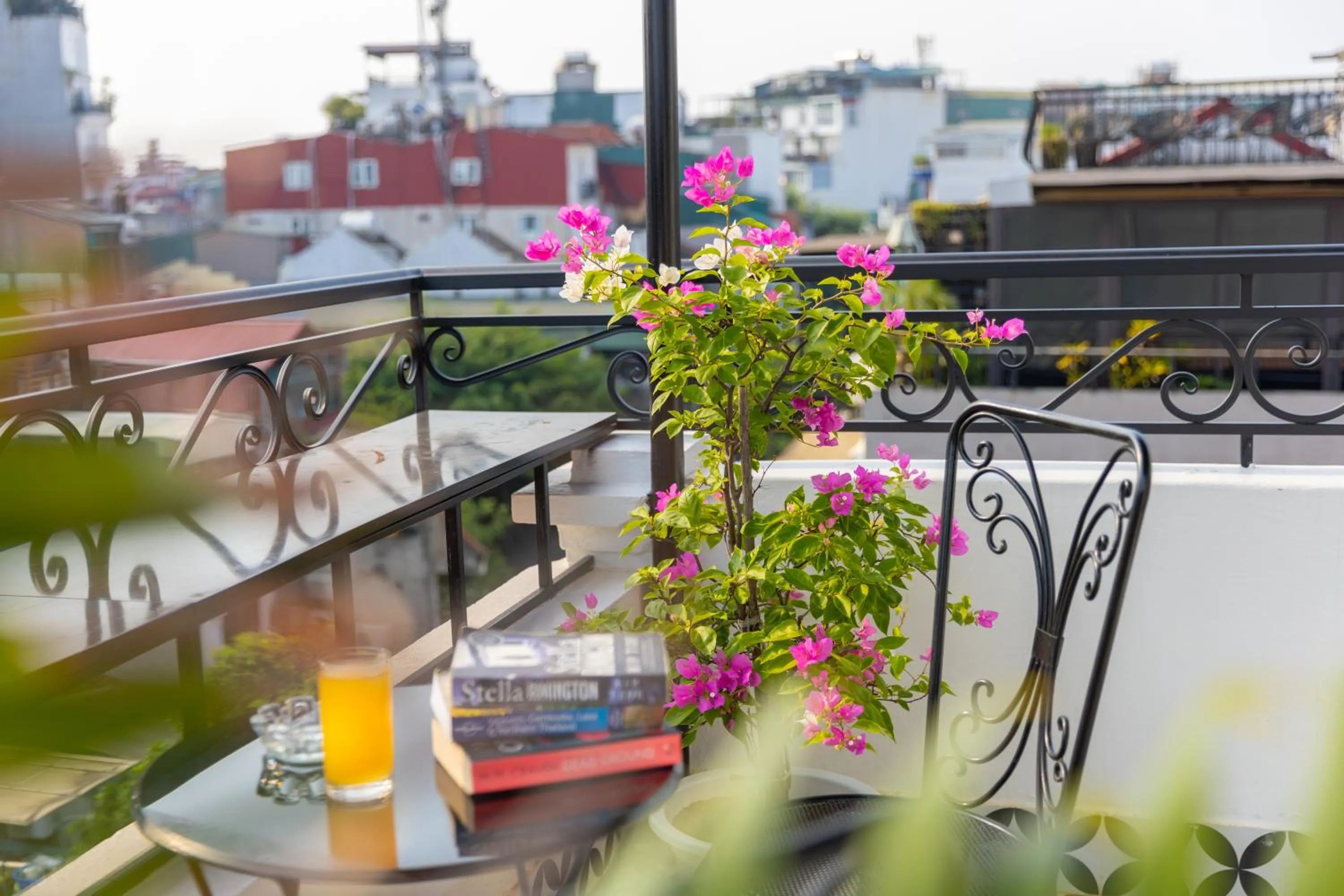 Property building in Hanoi House Hotel & Travel