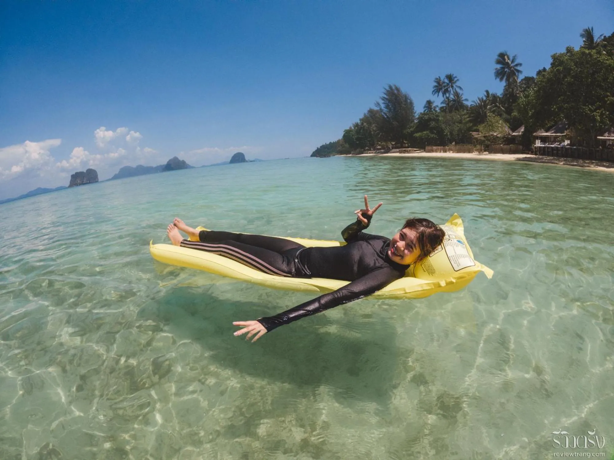 Beach in Thapwarin Resort - Green Hotel