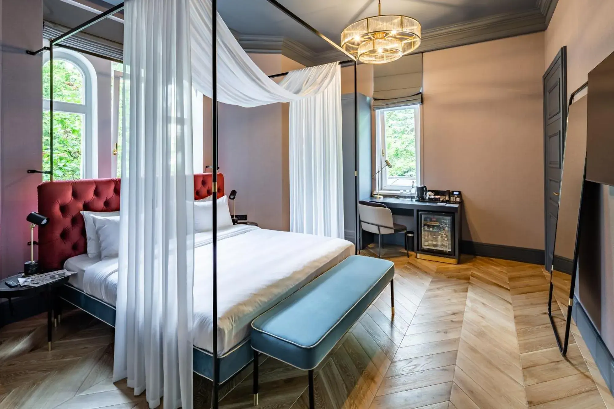 Bed in Lion's Castle Hotel Bed in Lion's Castle Hotel