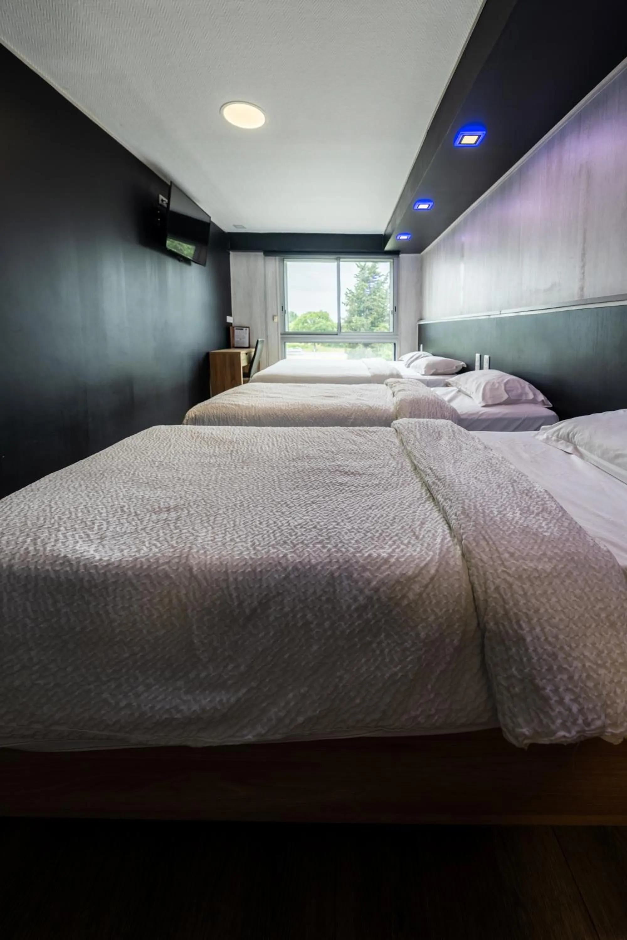 Bed in Hôtel La Rocade