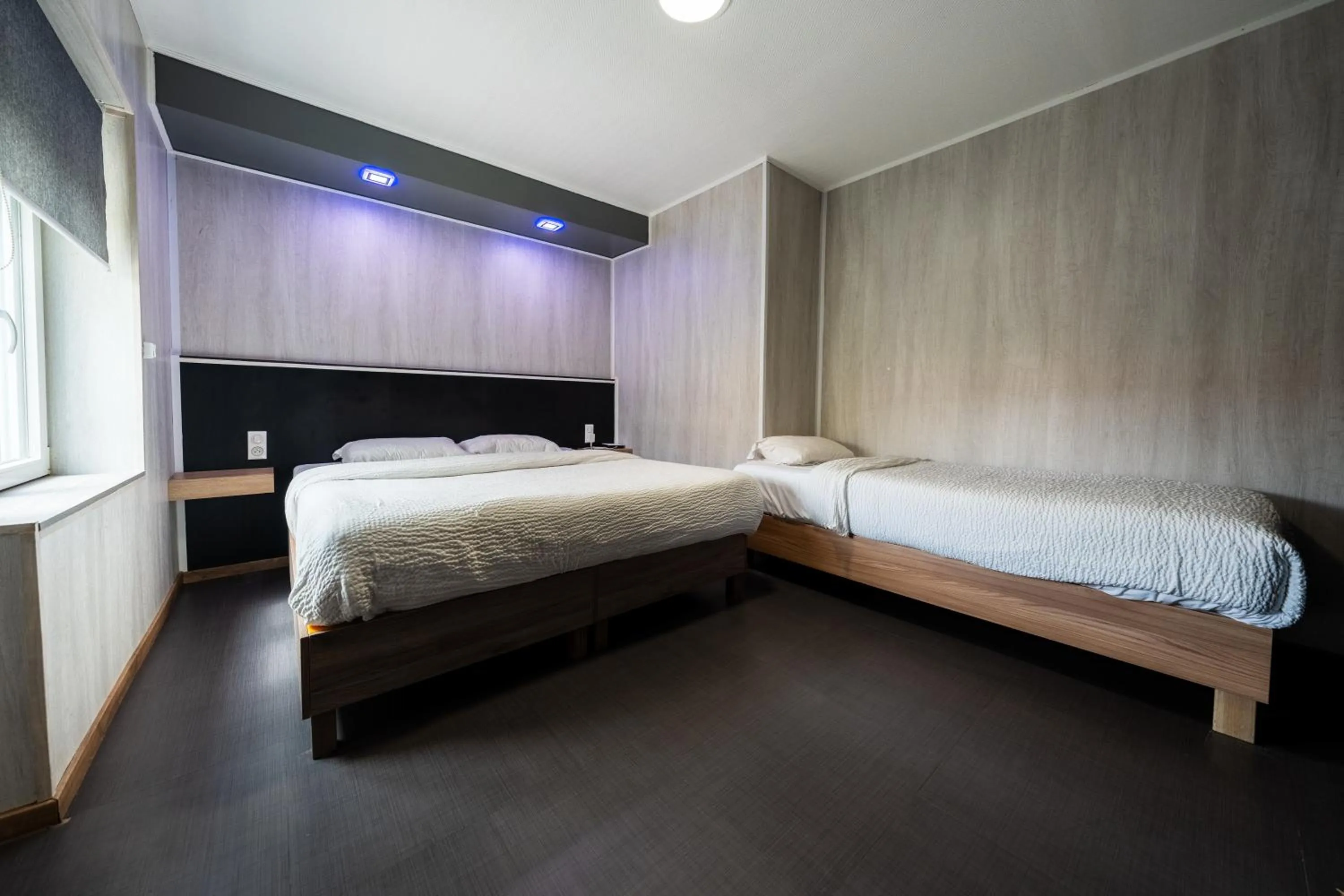 Bed in Hôtel La Rocade